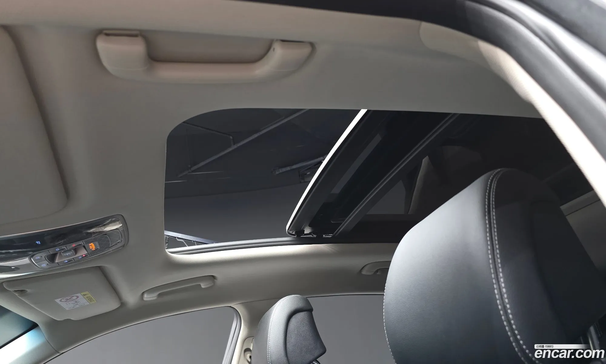 Genesis GV70 2021 — 16