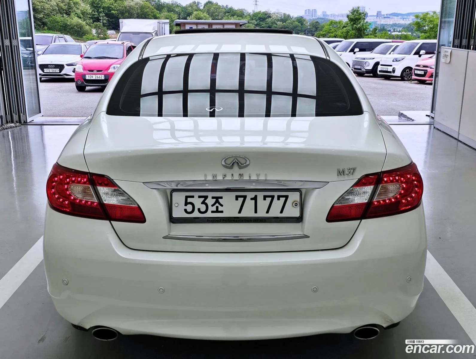 Infiniti M37 2010 — 15
