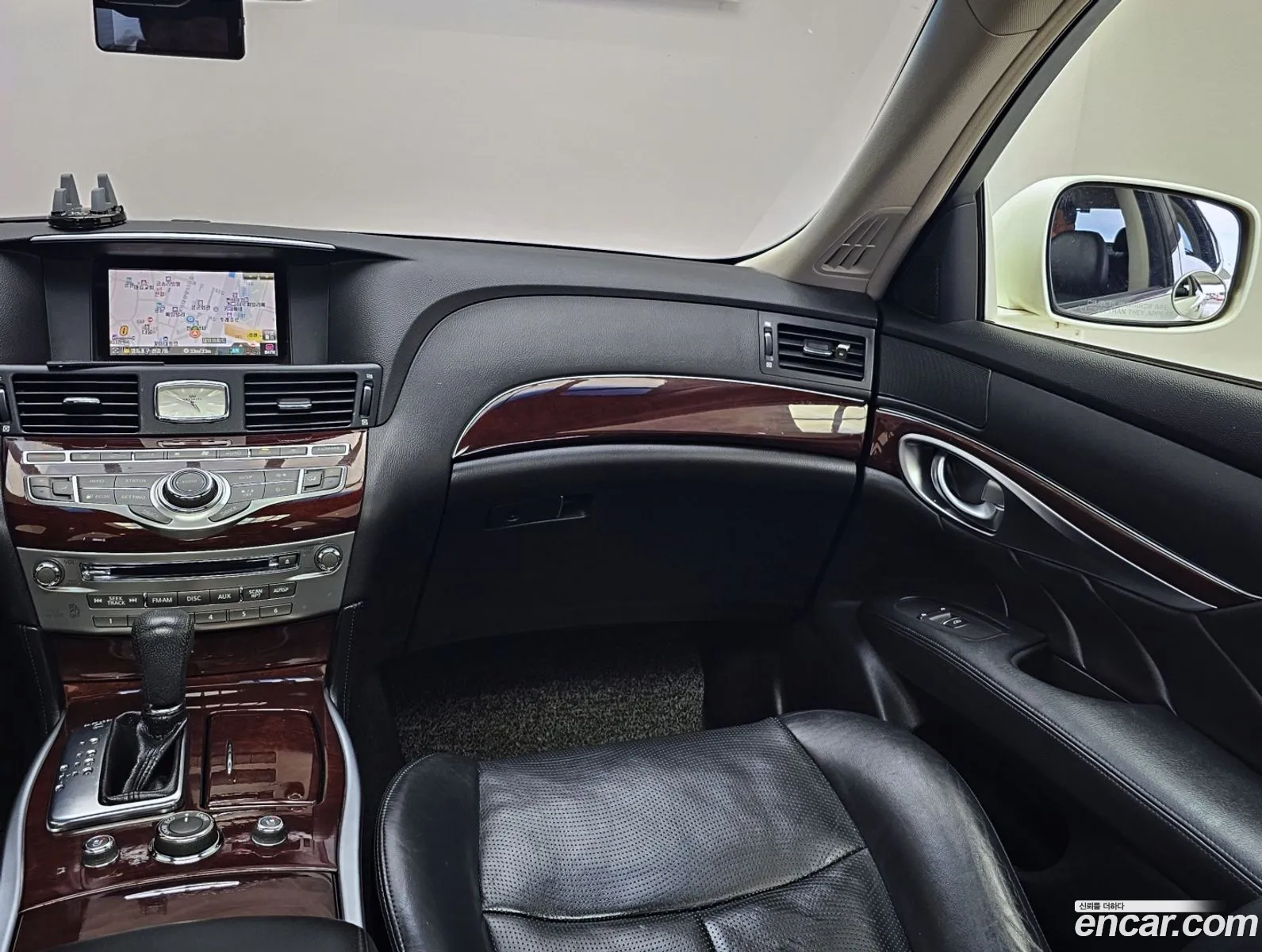 Infiniti M37 2010 — 9