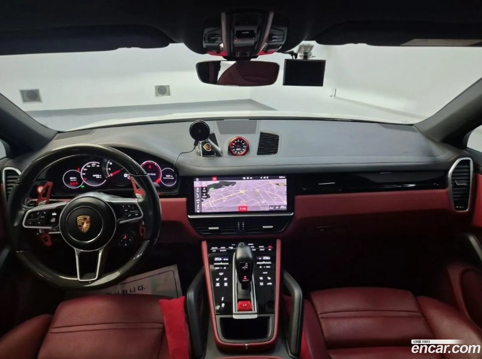 Porsche Cayenne 2021 — 17