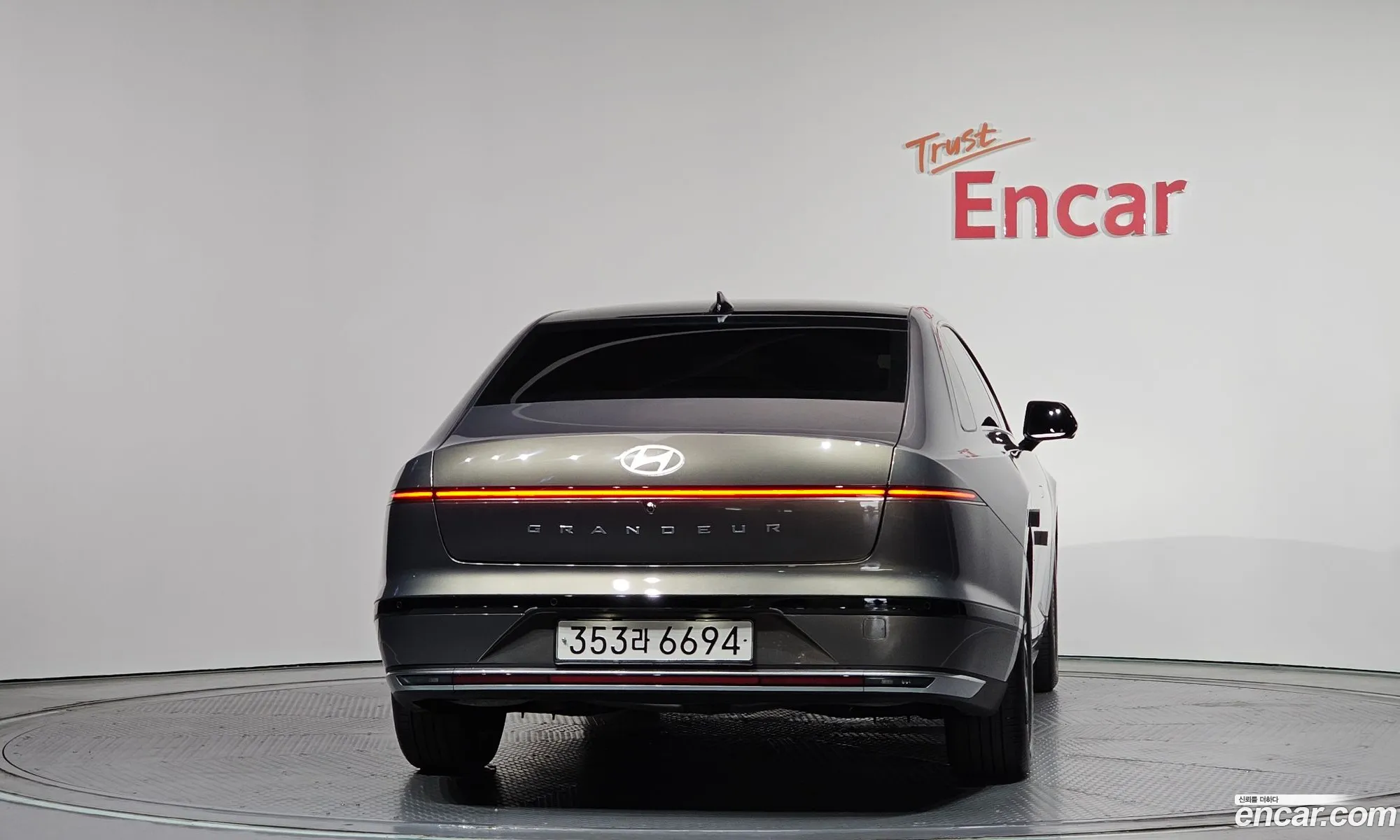 Hyundai Grandeur 2023 — 3