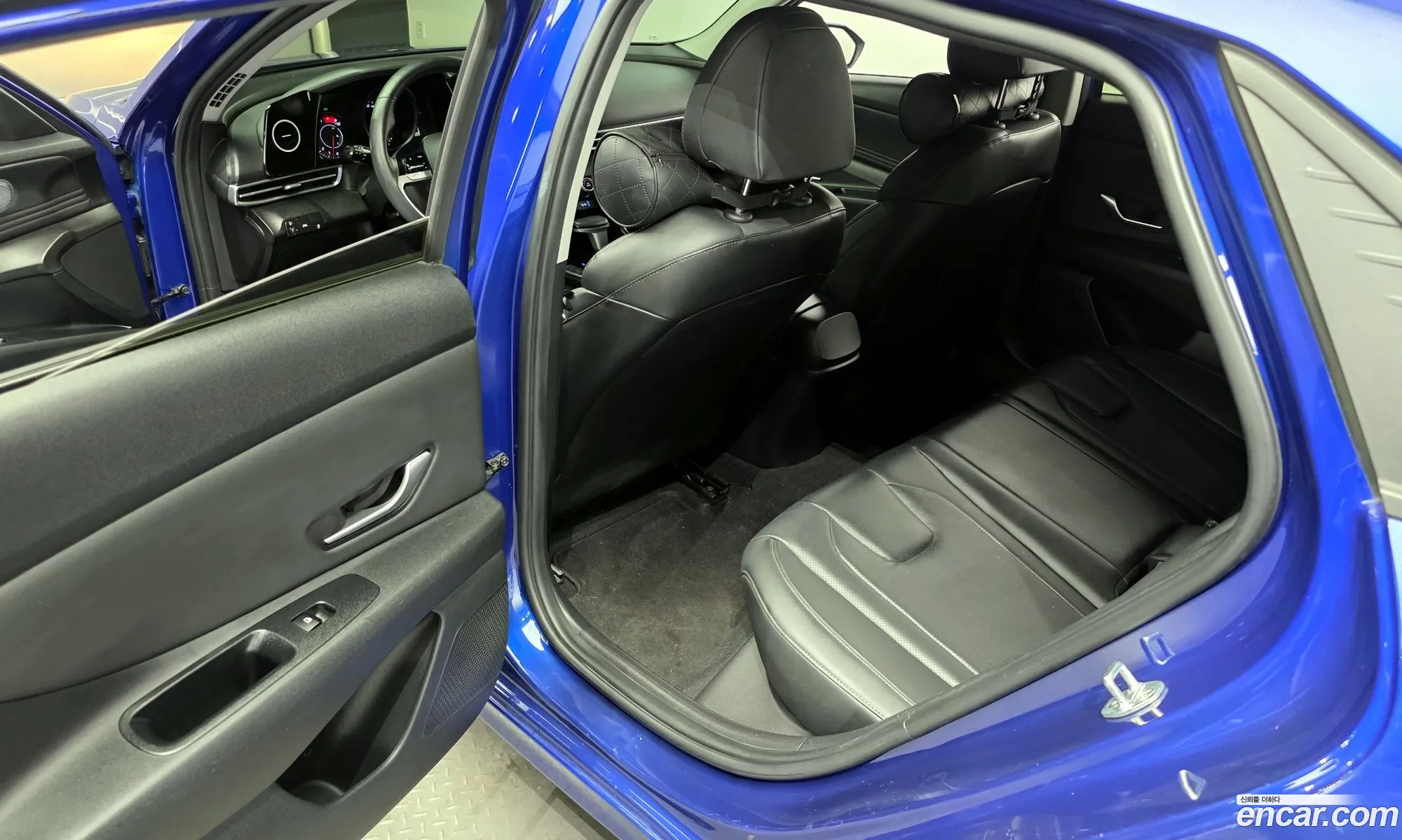 Hyundai Elantra 2022 — 2