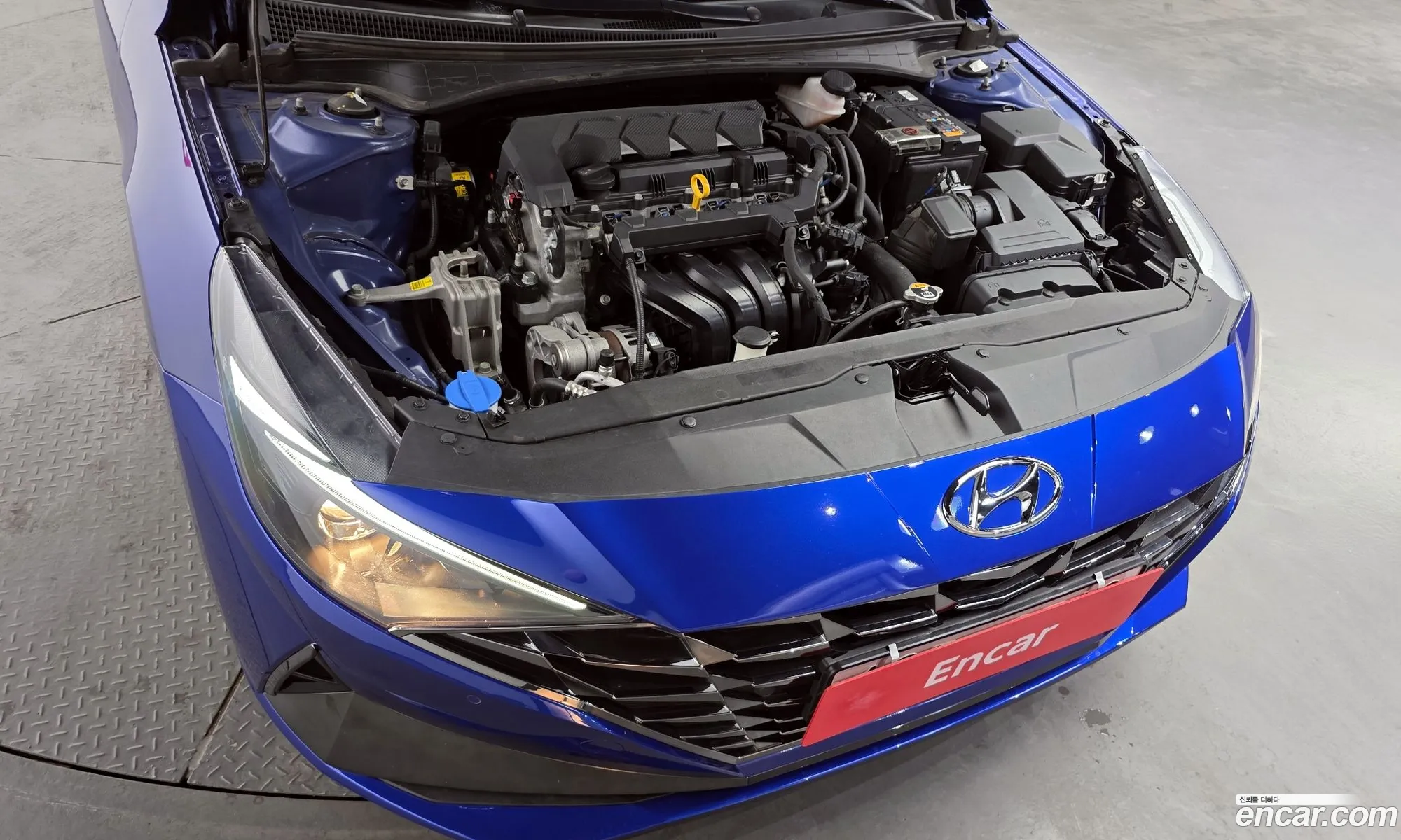 Hyundai Elantra 2022 — 5