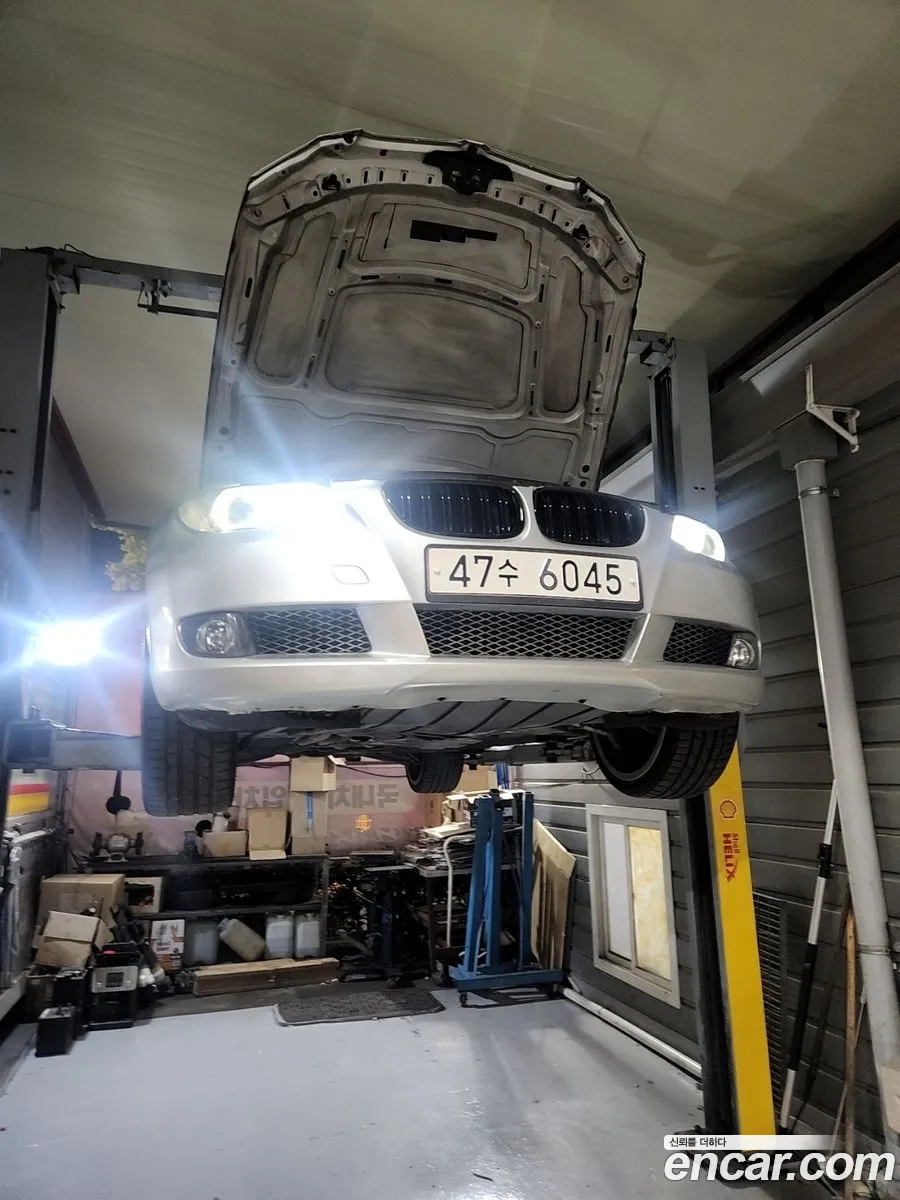 BMW 3 Series 2009 — 14