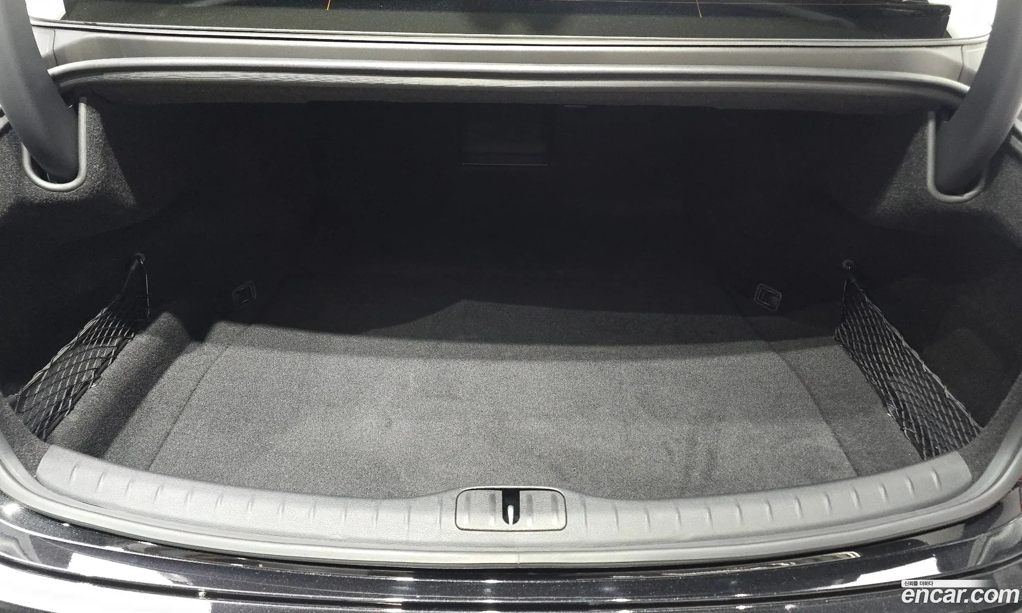 Genesis G80 2024 — 2