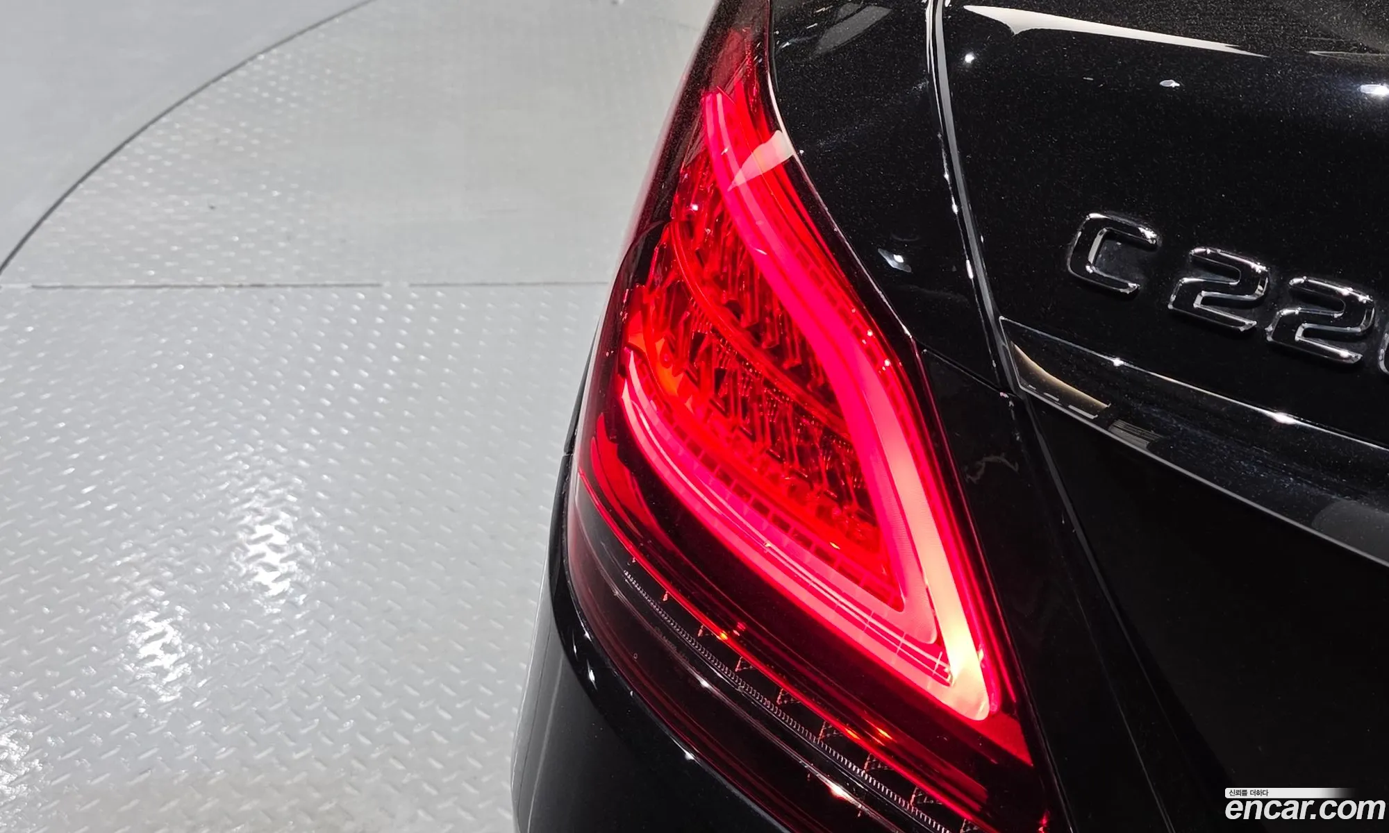 Mercedes-Benz C-Class W205 2020 — 10