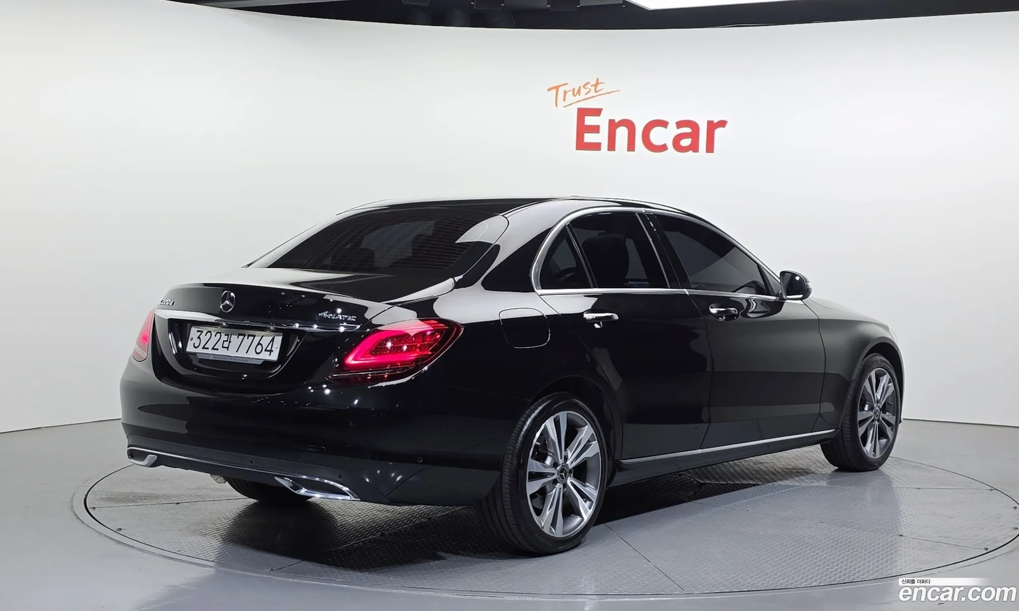 Mercedes-Benz C-Class W205 2020 — 26