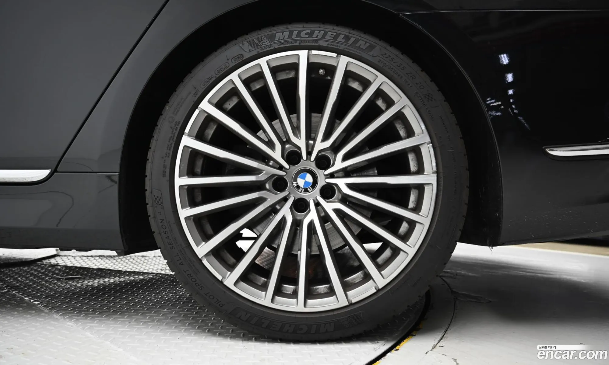 BMW 7 Series 2022 — 7