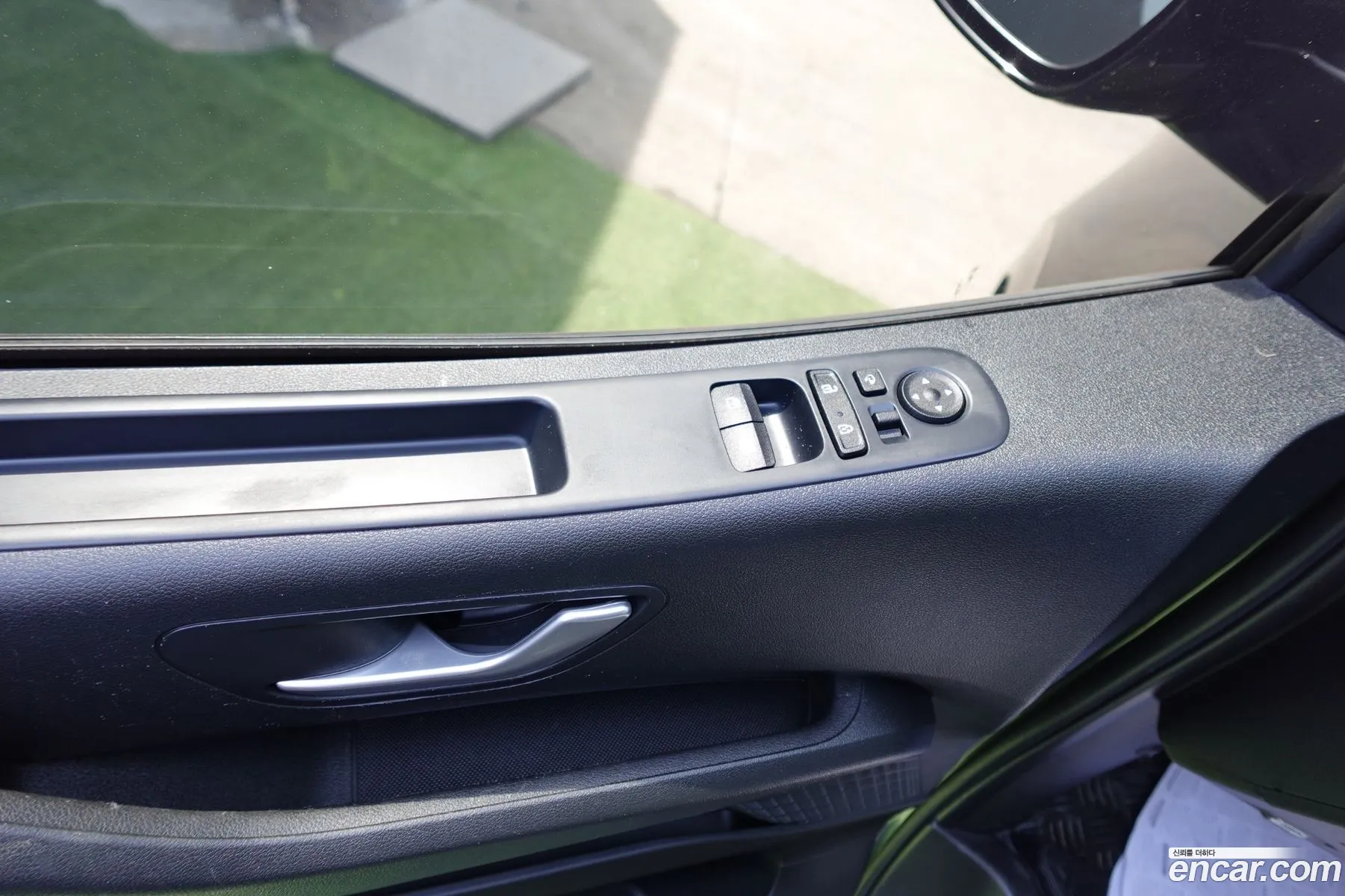 Hyundai Staria 2023 — 13