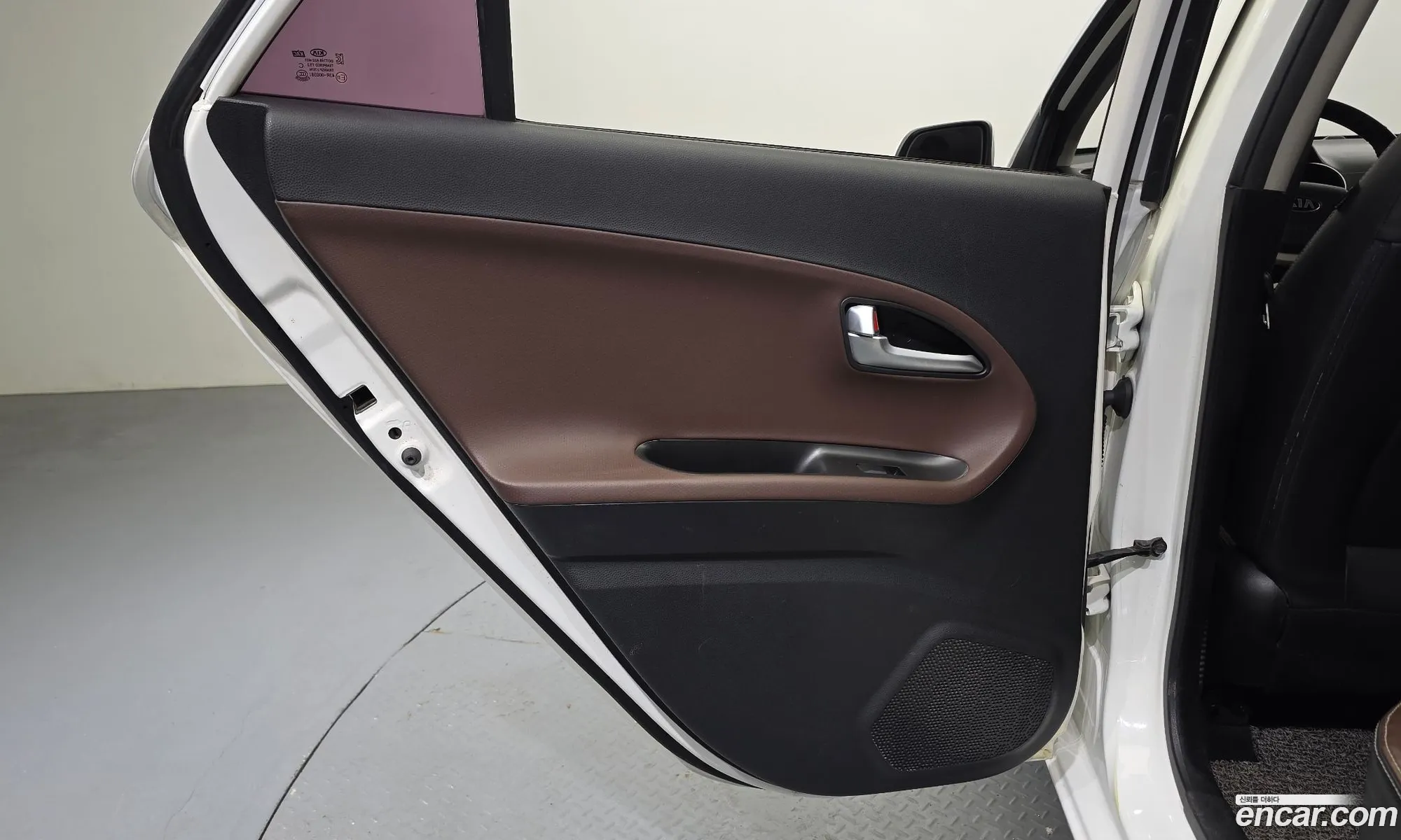 Kia Morning 2015 — 18
