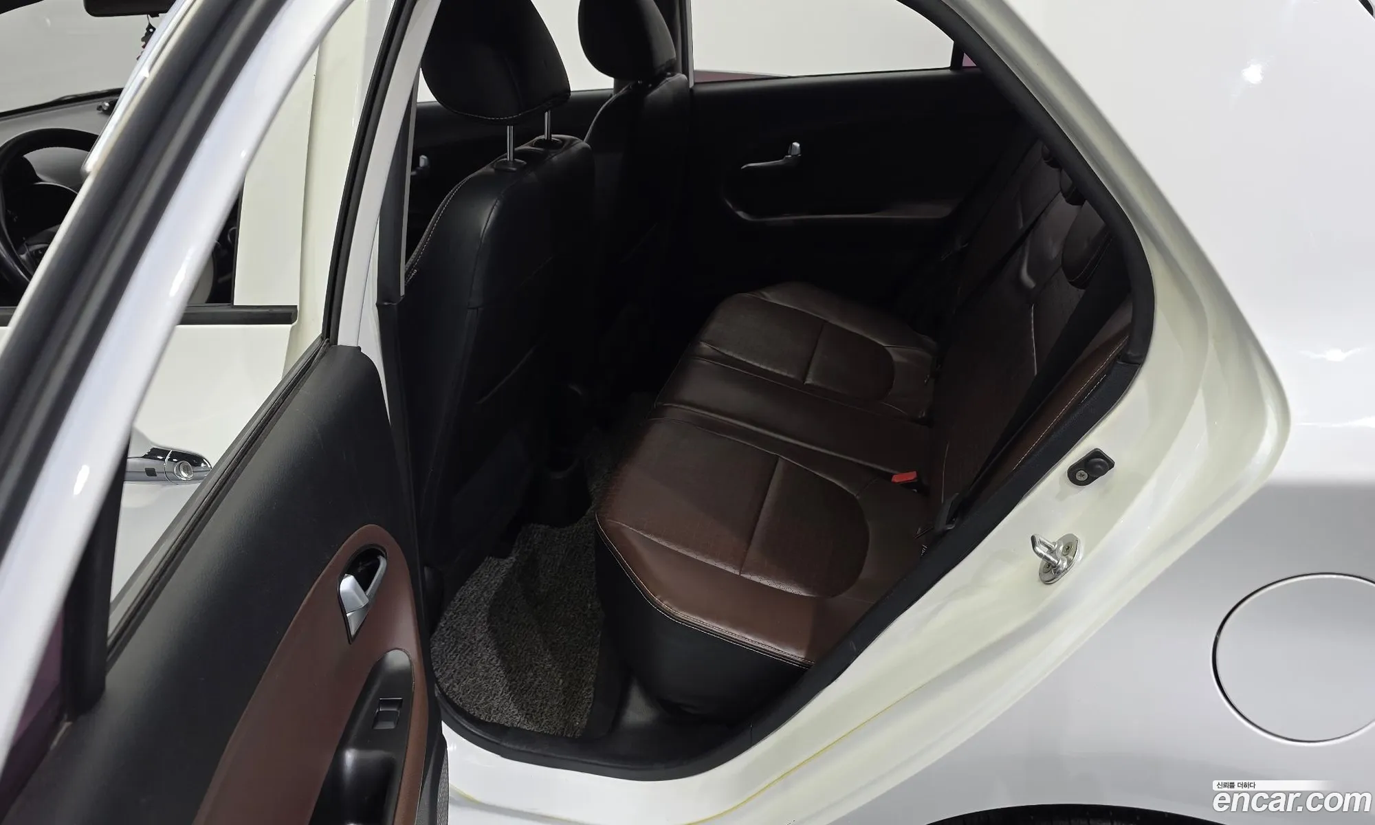 Kia Morning 2015 — 22