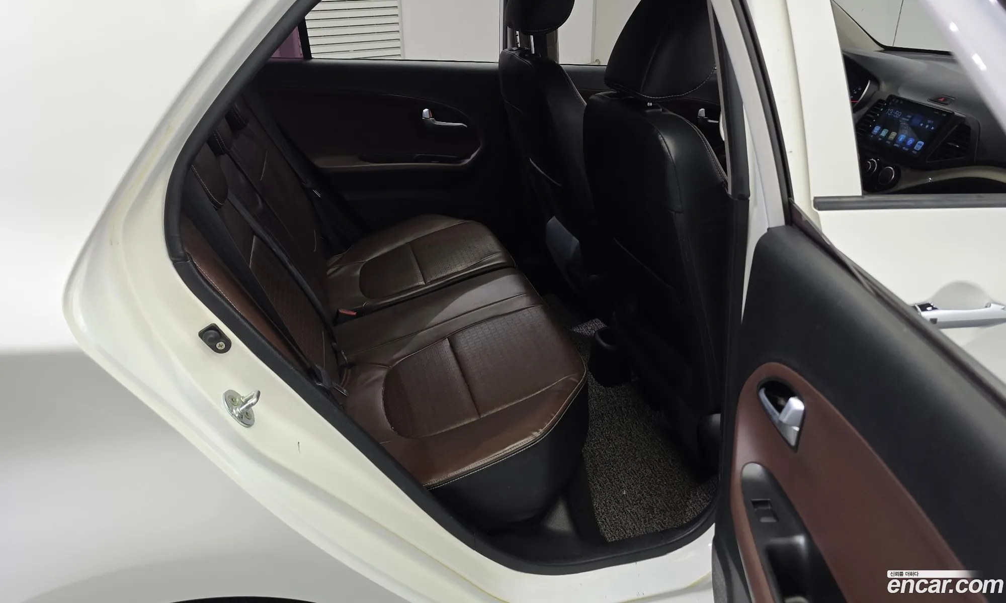 Kia Morning 2015 — 13