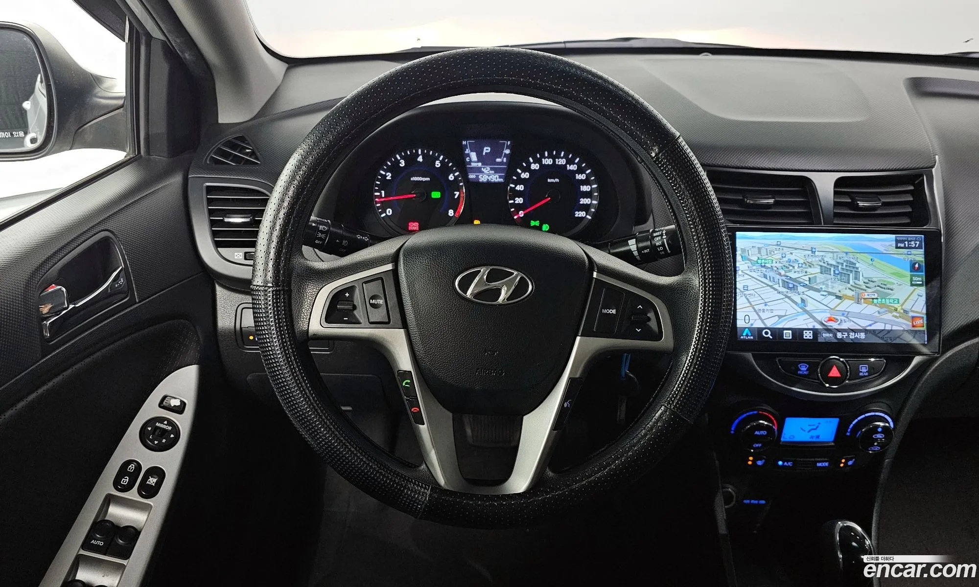 Hyundai Accent 2011 — 13