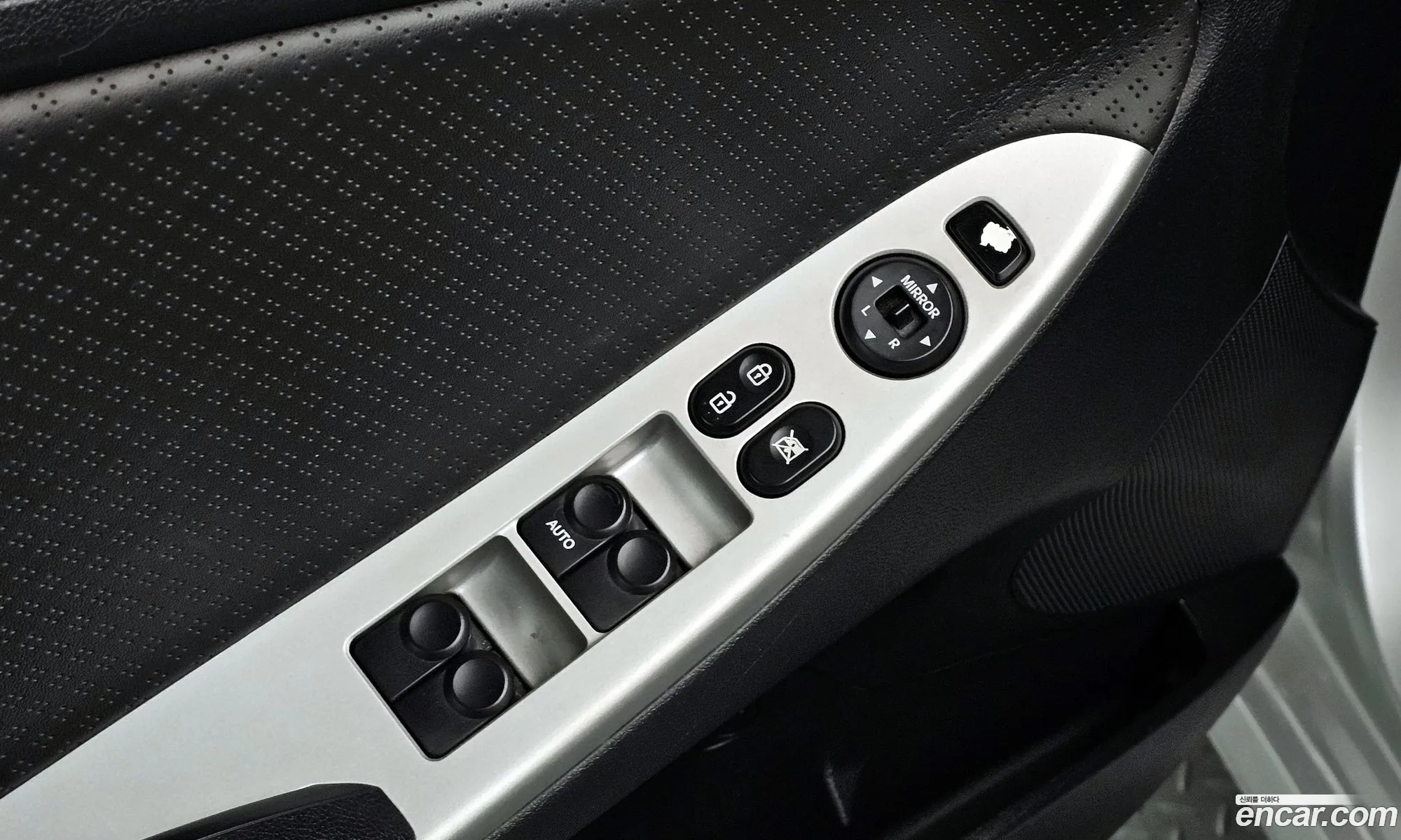 Hyundai Accent 2011 — 27