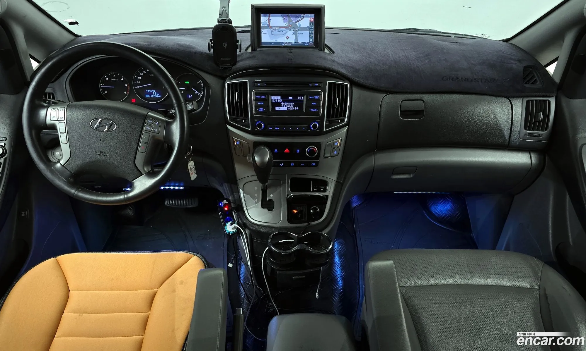 Hyundai Grand Starex 2017 — 16