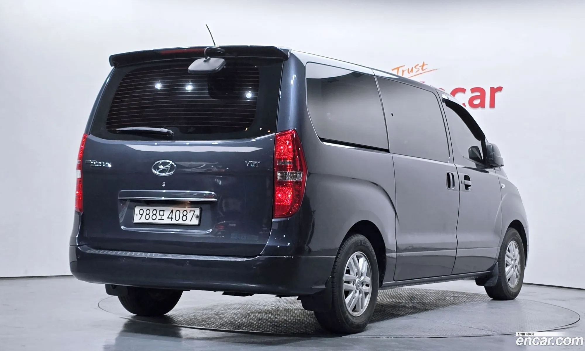 Hyundai Grand Starex 2017 — 11