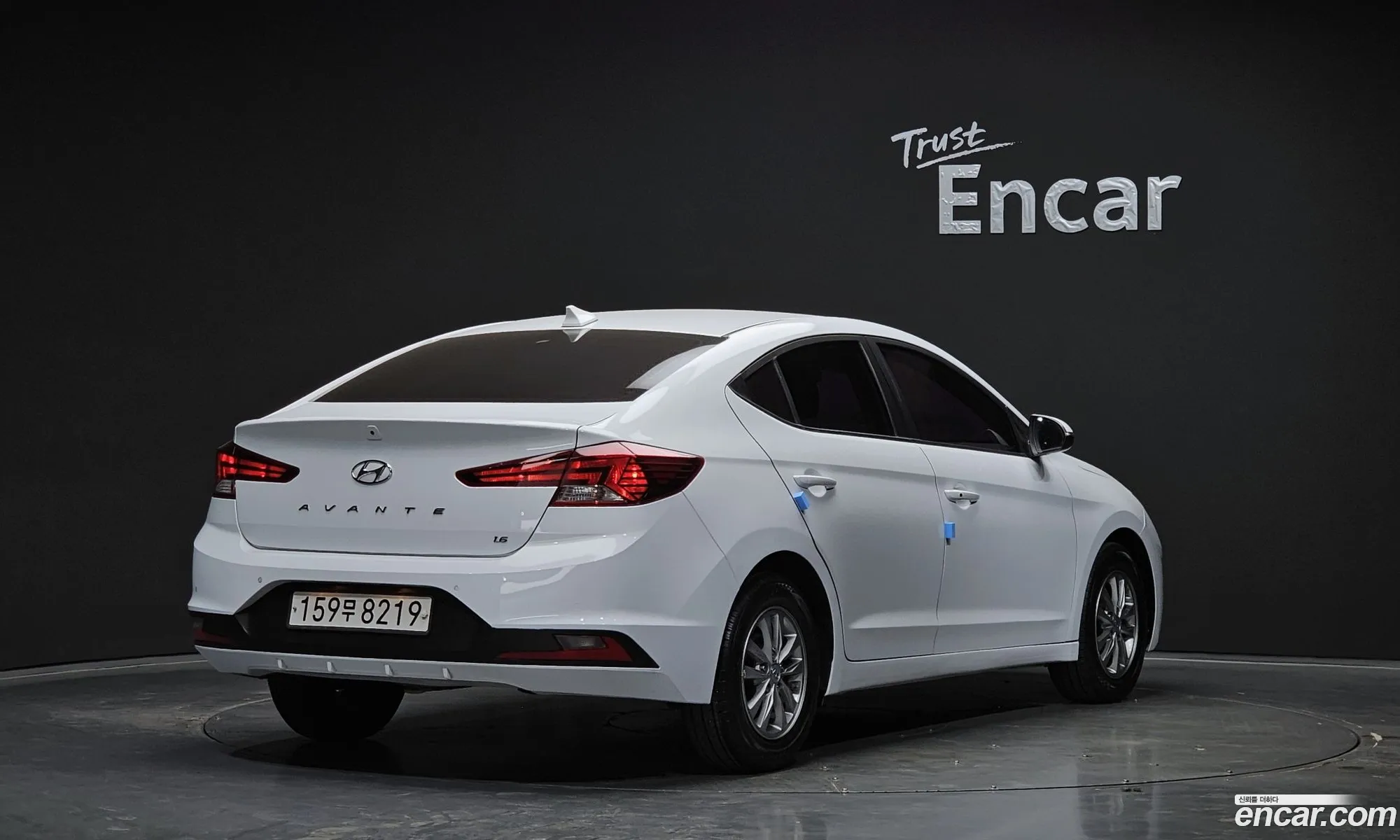 Hyundai Elantra AD 2019 — 17