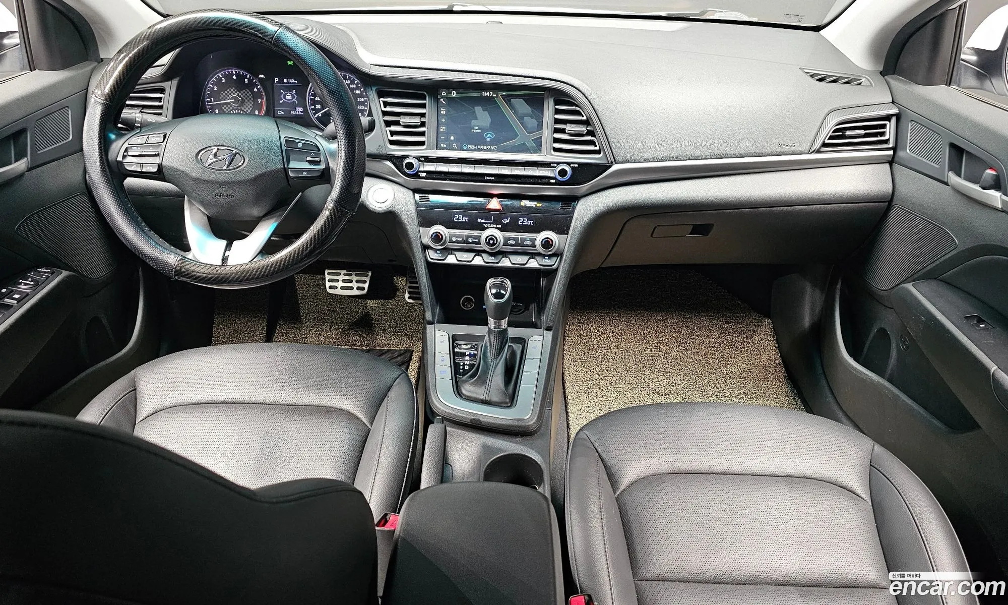 Hyundai Elantra AD 2019 — 18