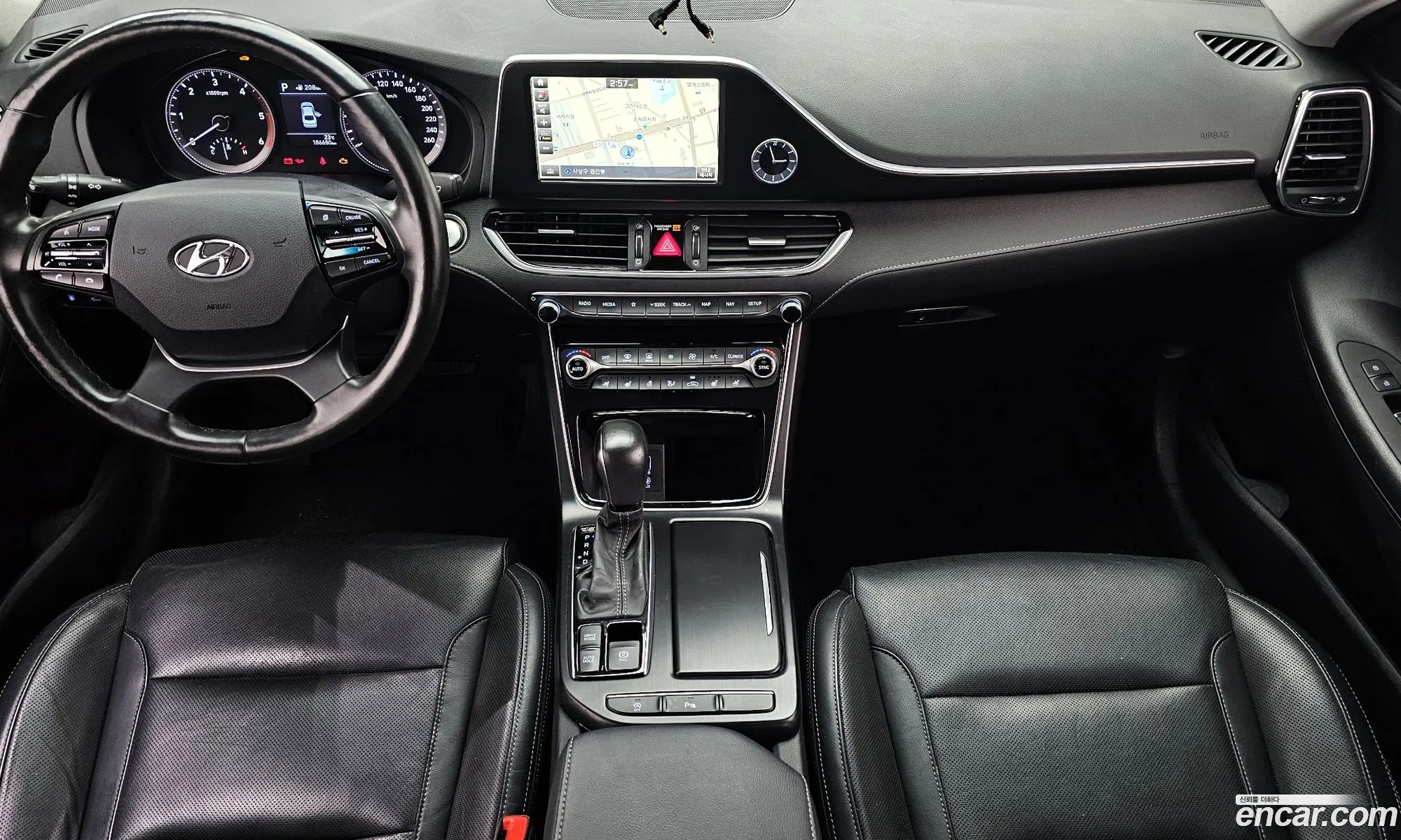 Hyundai Grandeur IG 2017 — 2