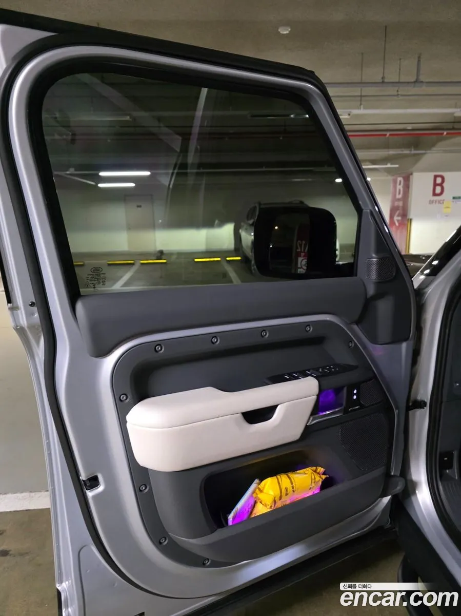 Land Rover Defender 2024 — 3