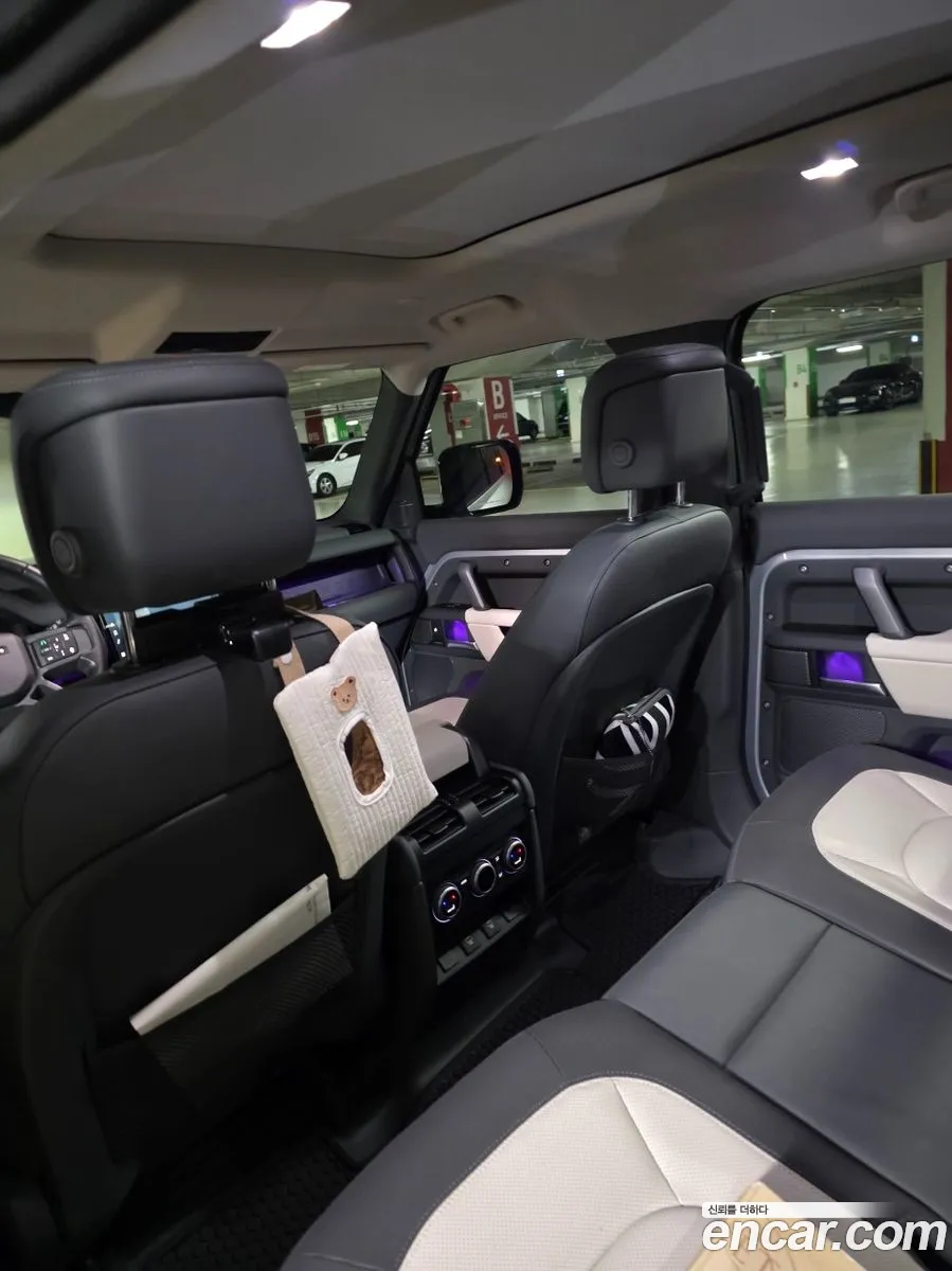 Land Rover Defender 2024 — 14