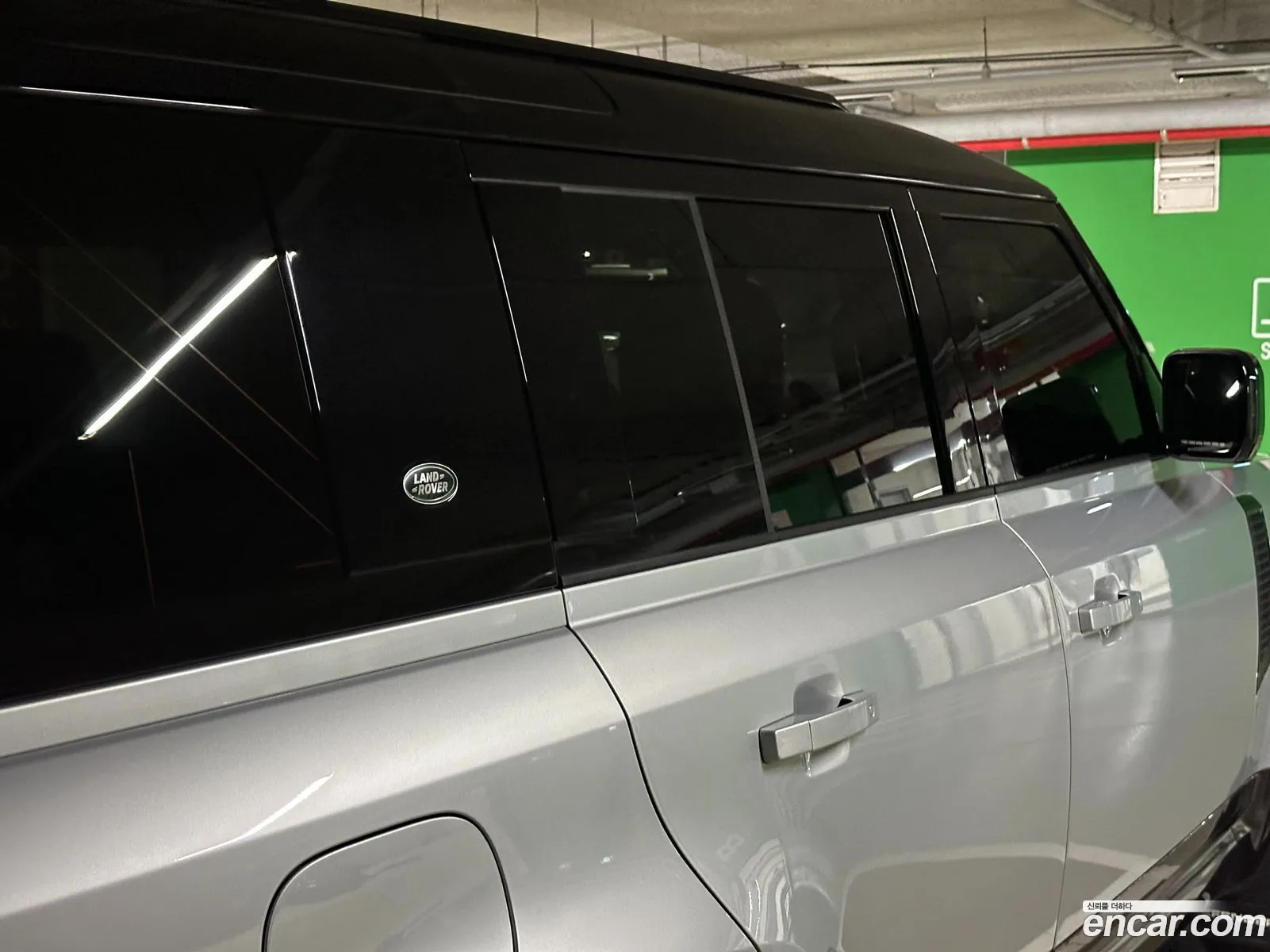 Land Rover Defender 2024 — 12