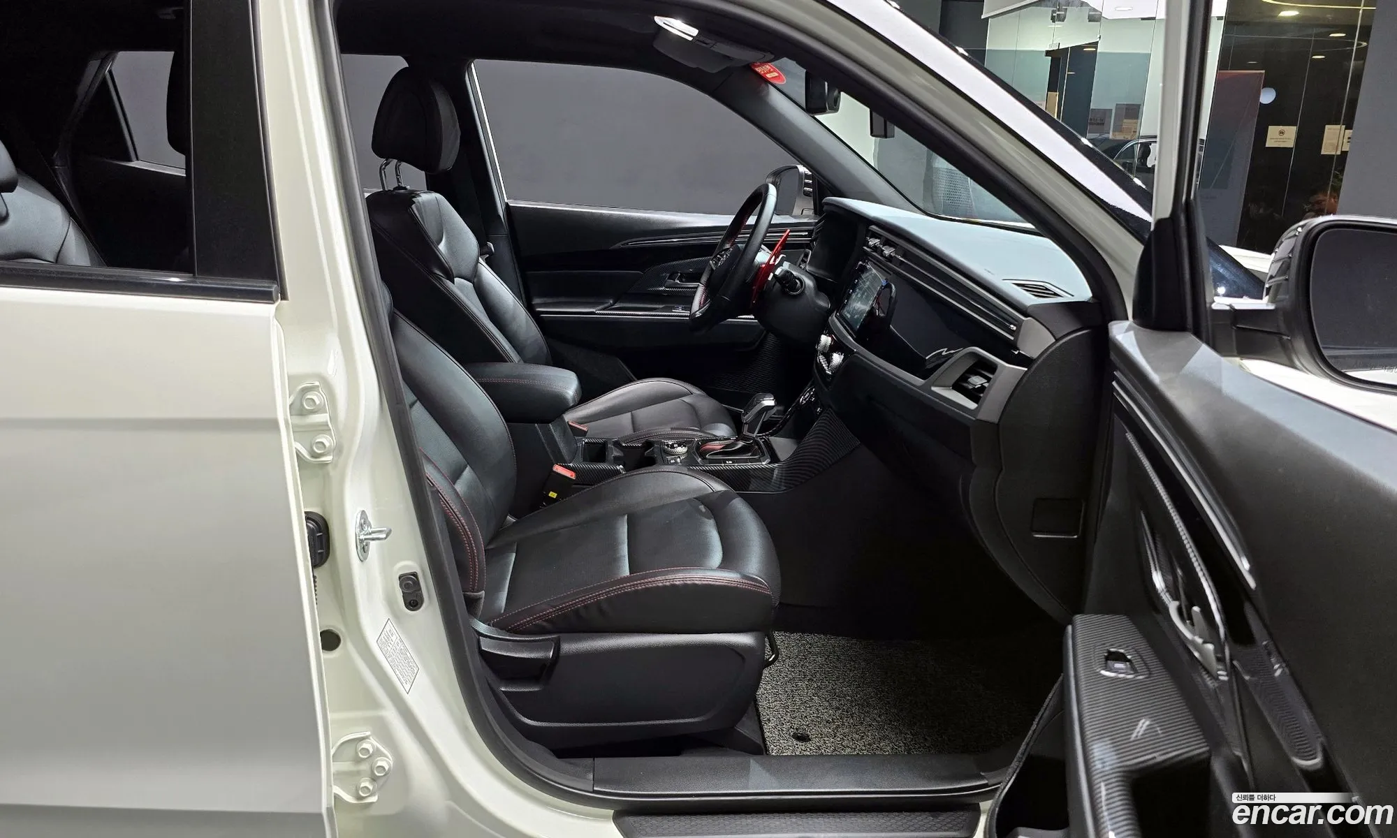 KG Mobility (SsangYong) Beautiful Korando 2020 — 18