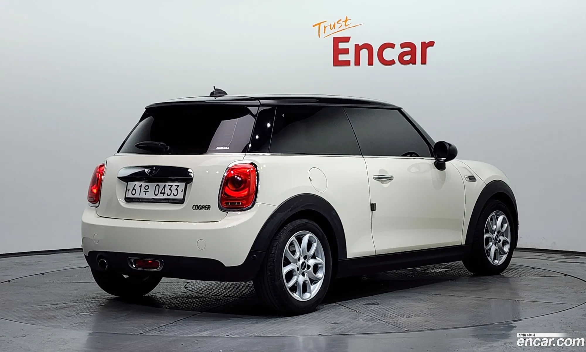 Mini Cooper 2016 WMWXP5107G3A98572 — 8