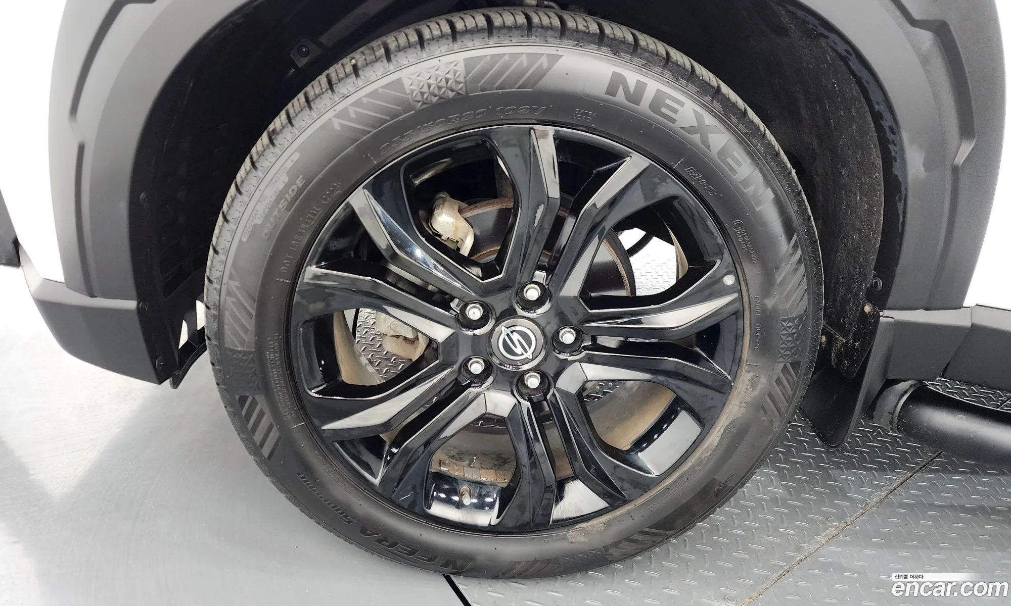 KG Mobility (SsangYong) Rexton Sports Khan 2022 — 27