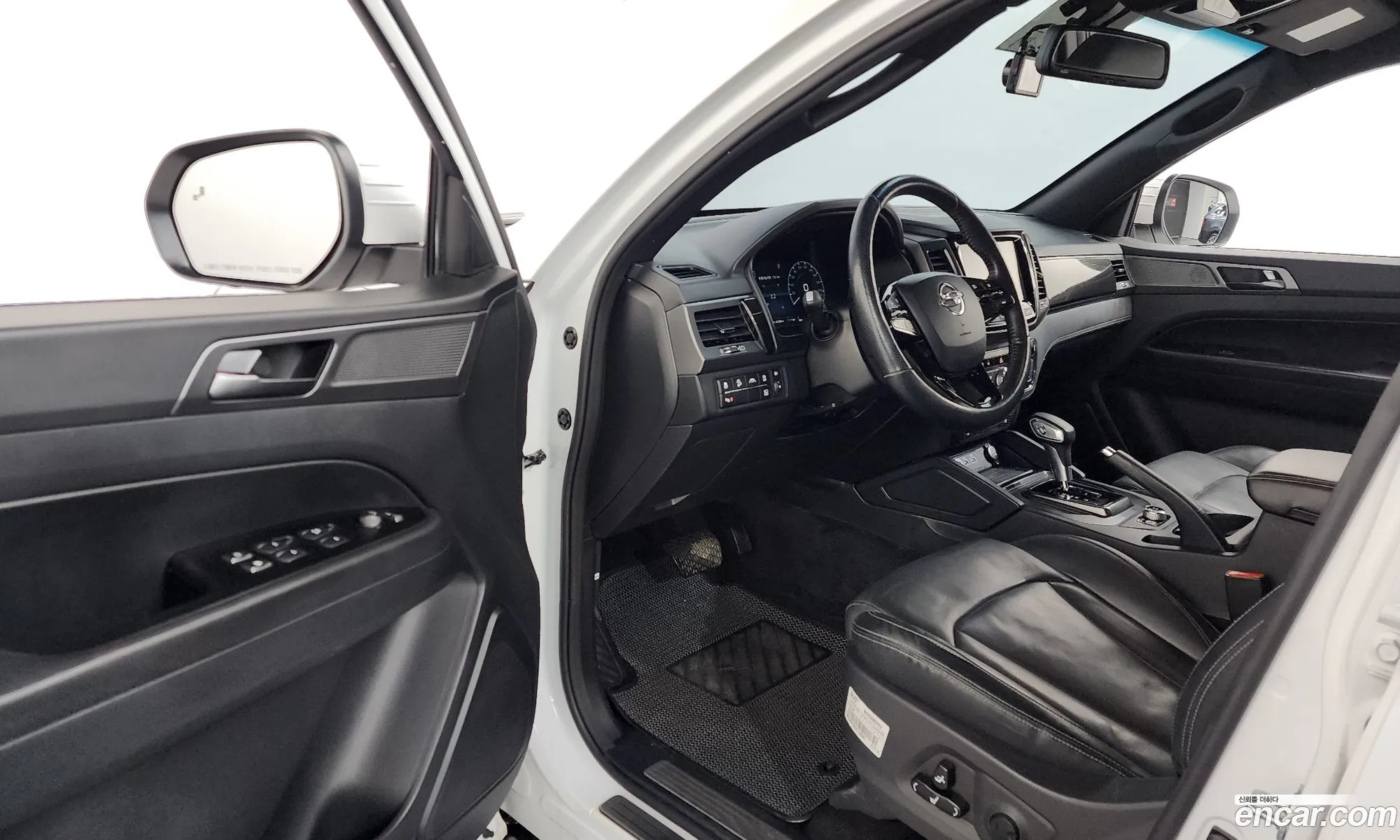KG Mobility (SsangYong) Rexton Sports Khan 2022 — 4