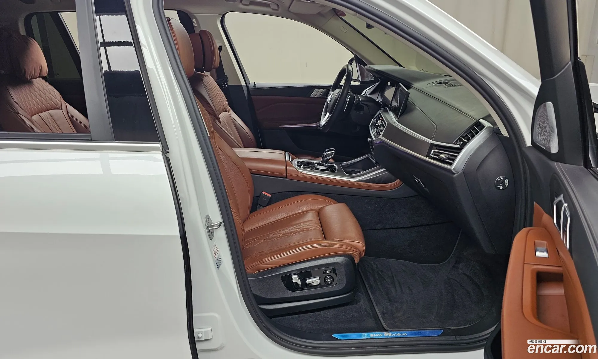 BMW X7 2022 WBATB4107N9K27697 — 6