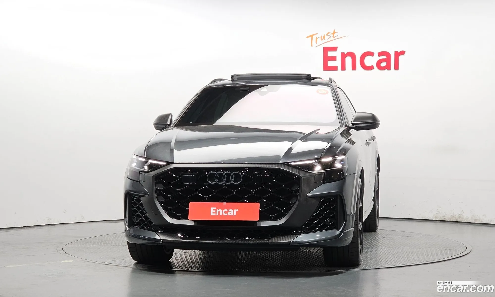 Audi RSQ8 2025 WUAZZZF11SD018796 — 25