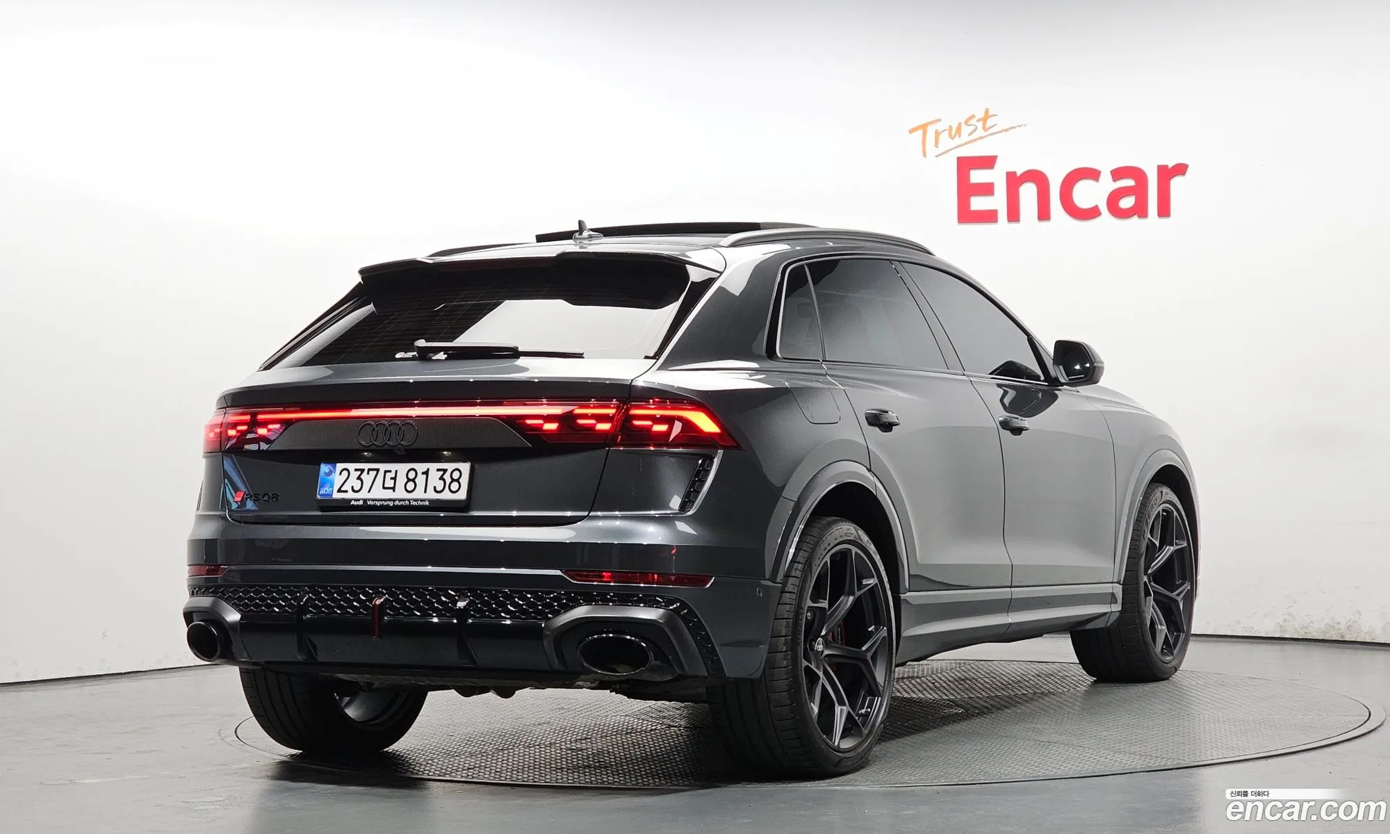 Audi RSQ8 2025 WUAZZZF11SD018796 — 12