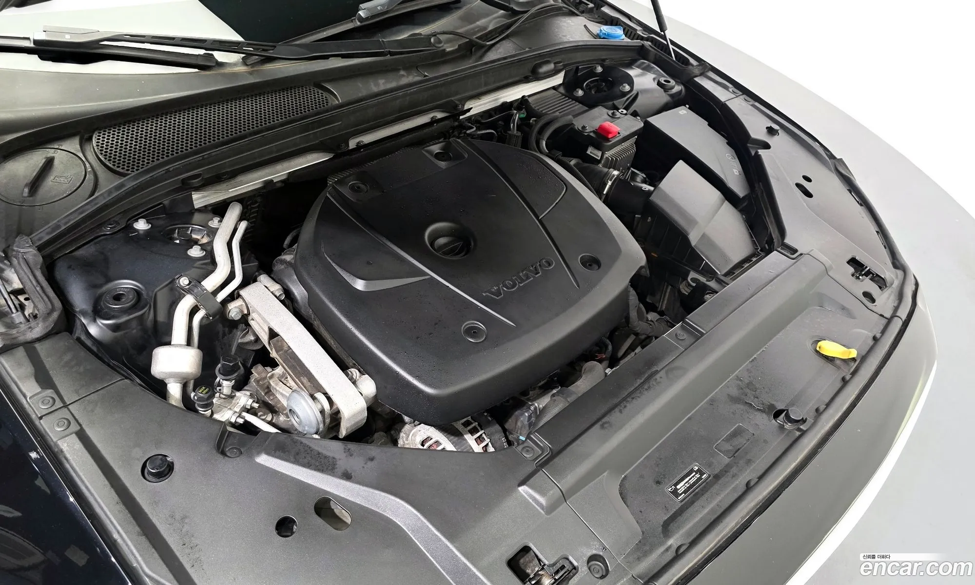 Volvo S90 2019 — 17