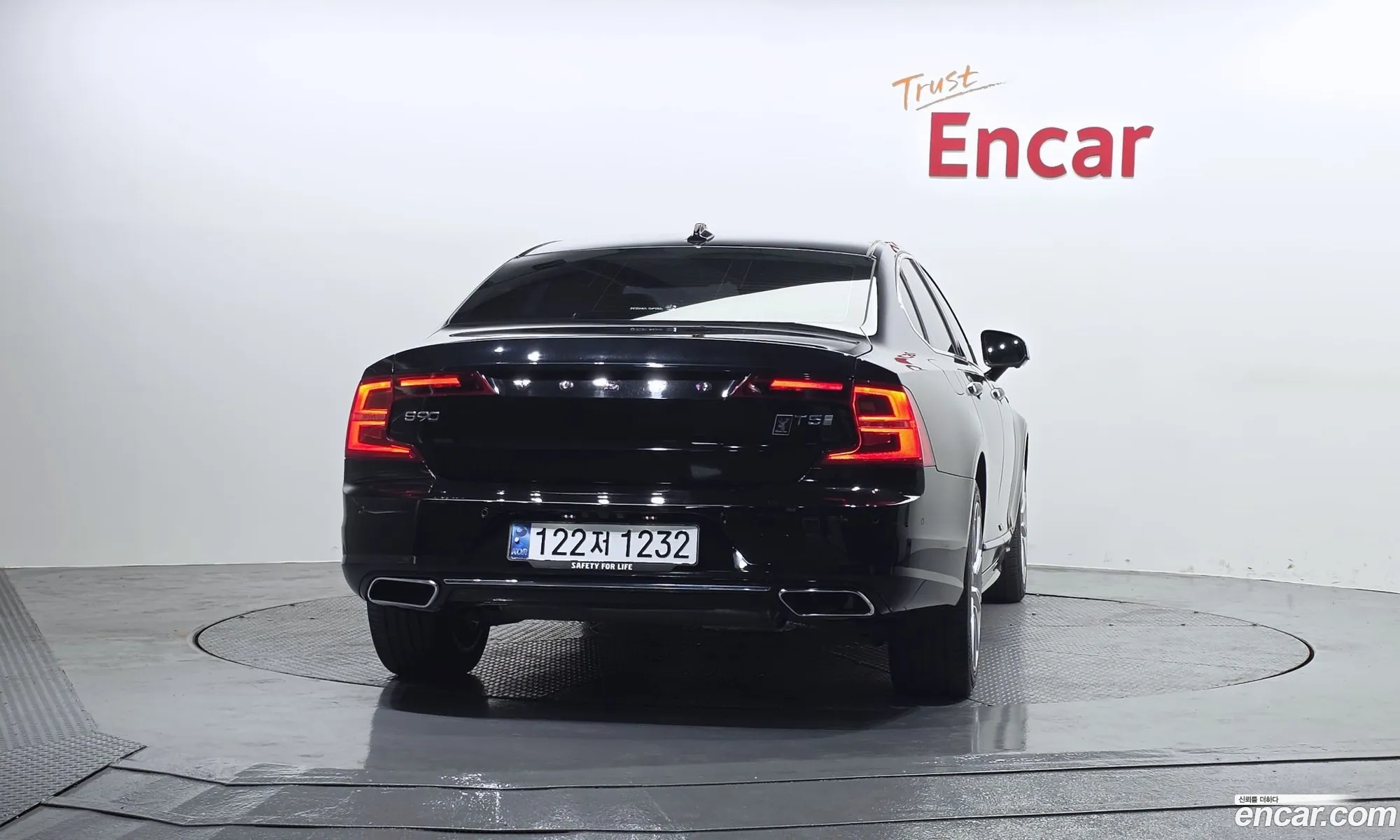 Volvo S90 2019 — 12