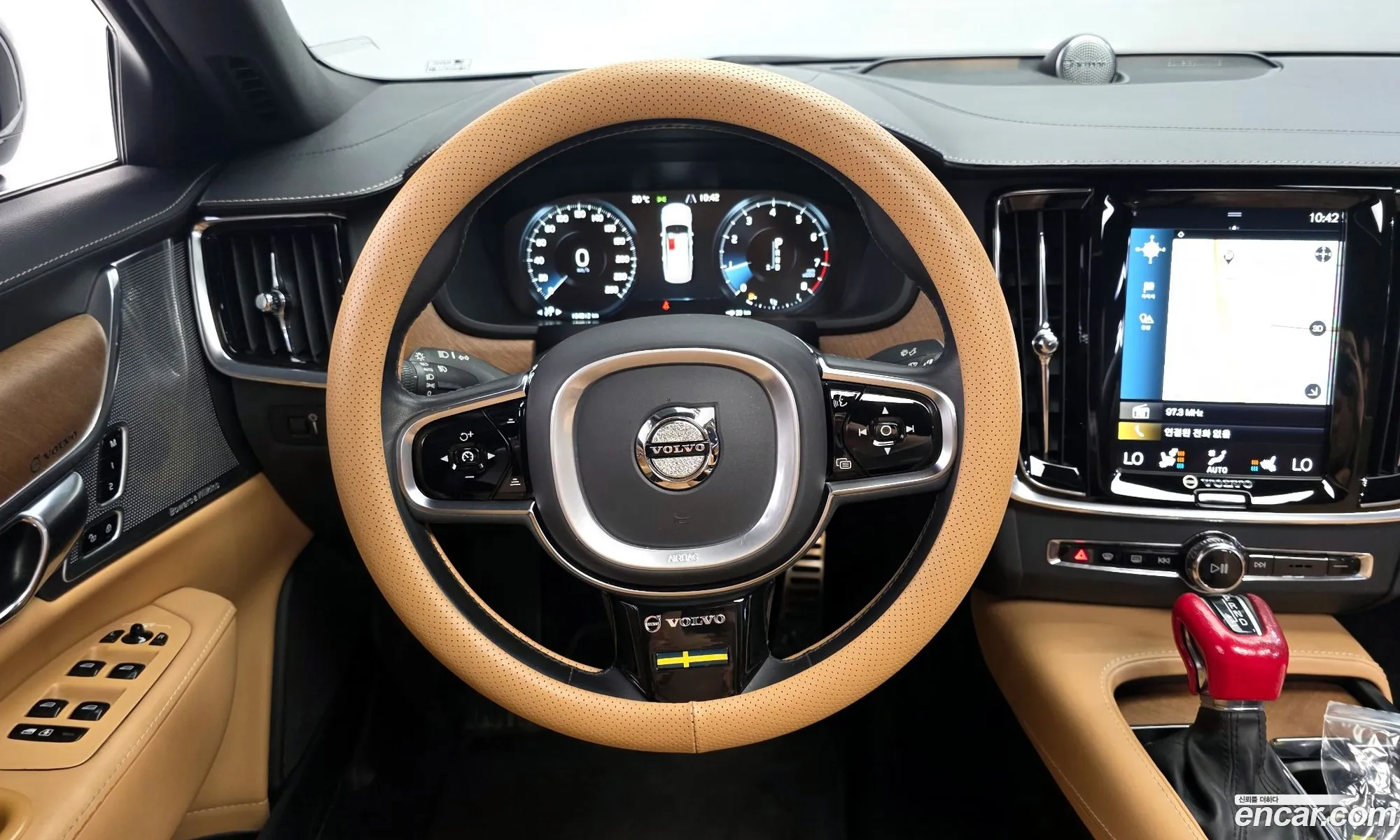 Volvo S90 2019 — 14