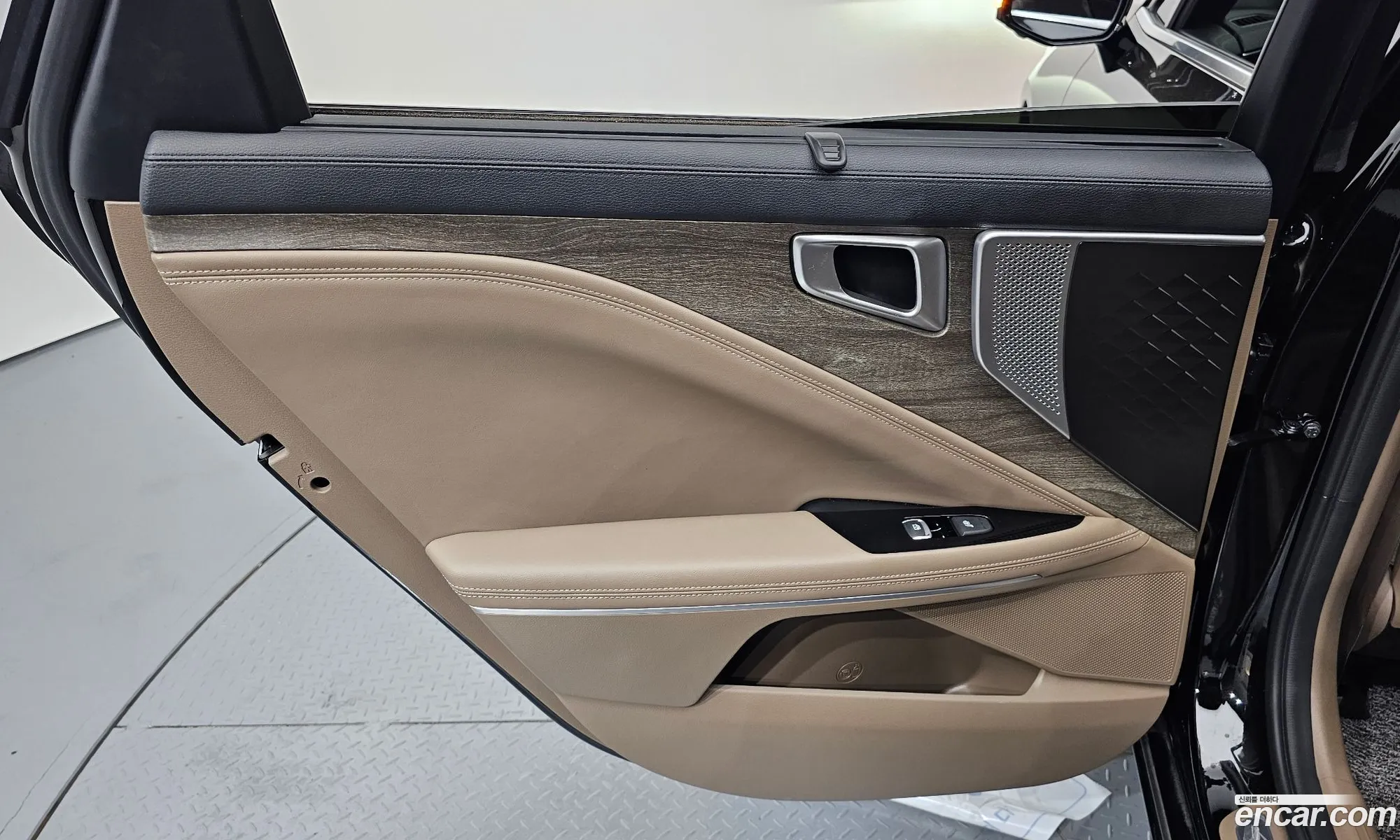 Kia K8 2021 — 10