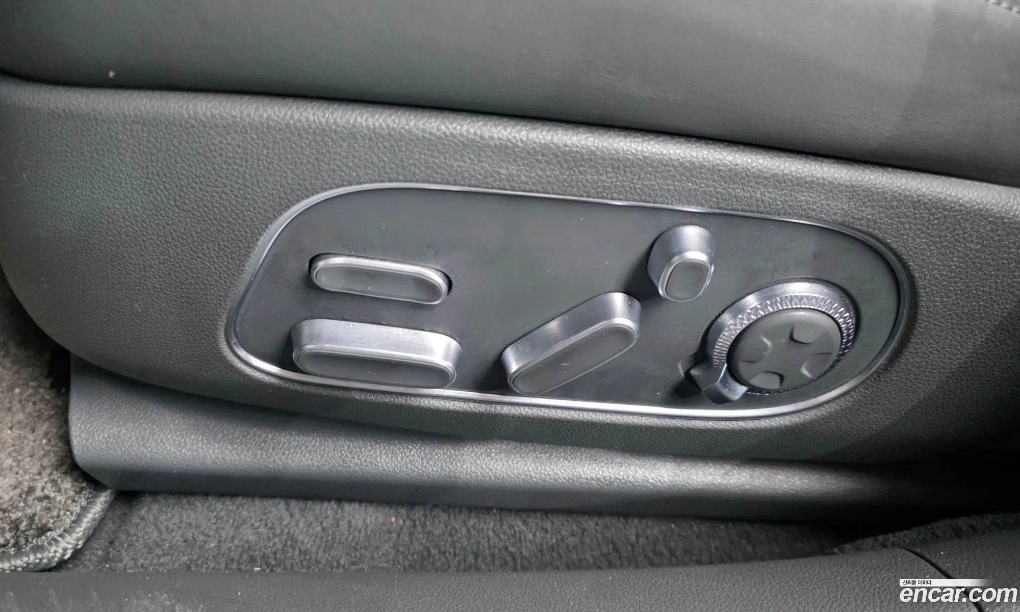 Genesis G90 2022 — 14