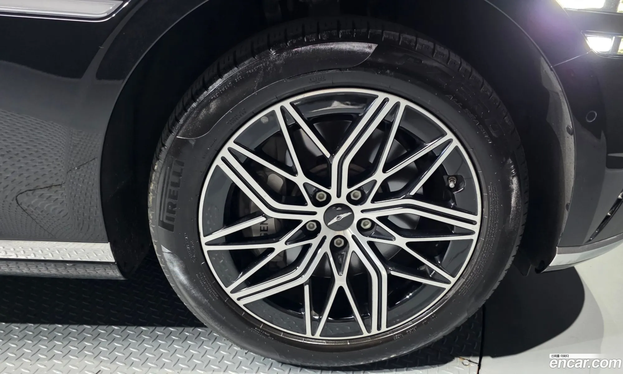 Genesis G90 2022 — 35