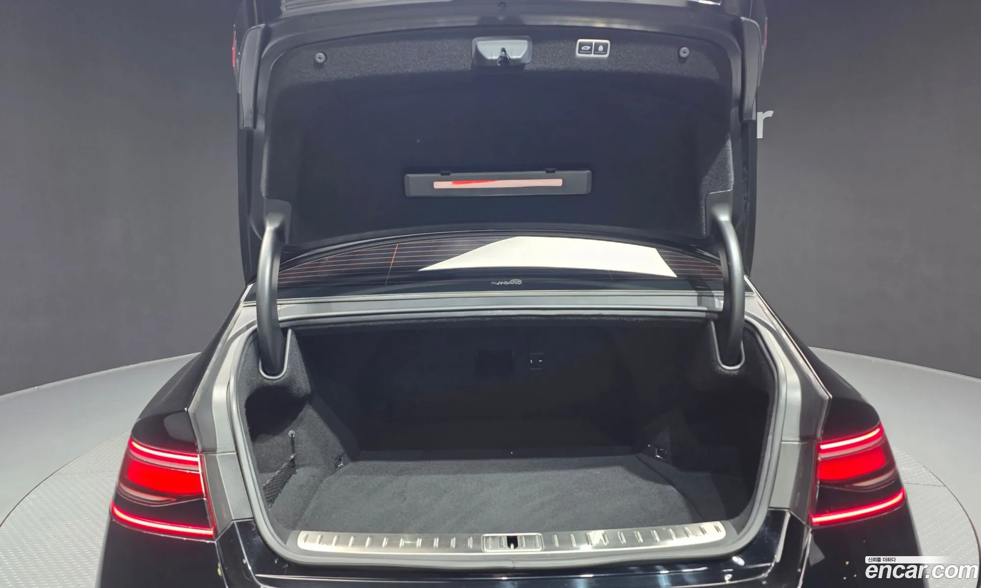 Genesis G90 2022 — 18