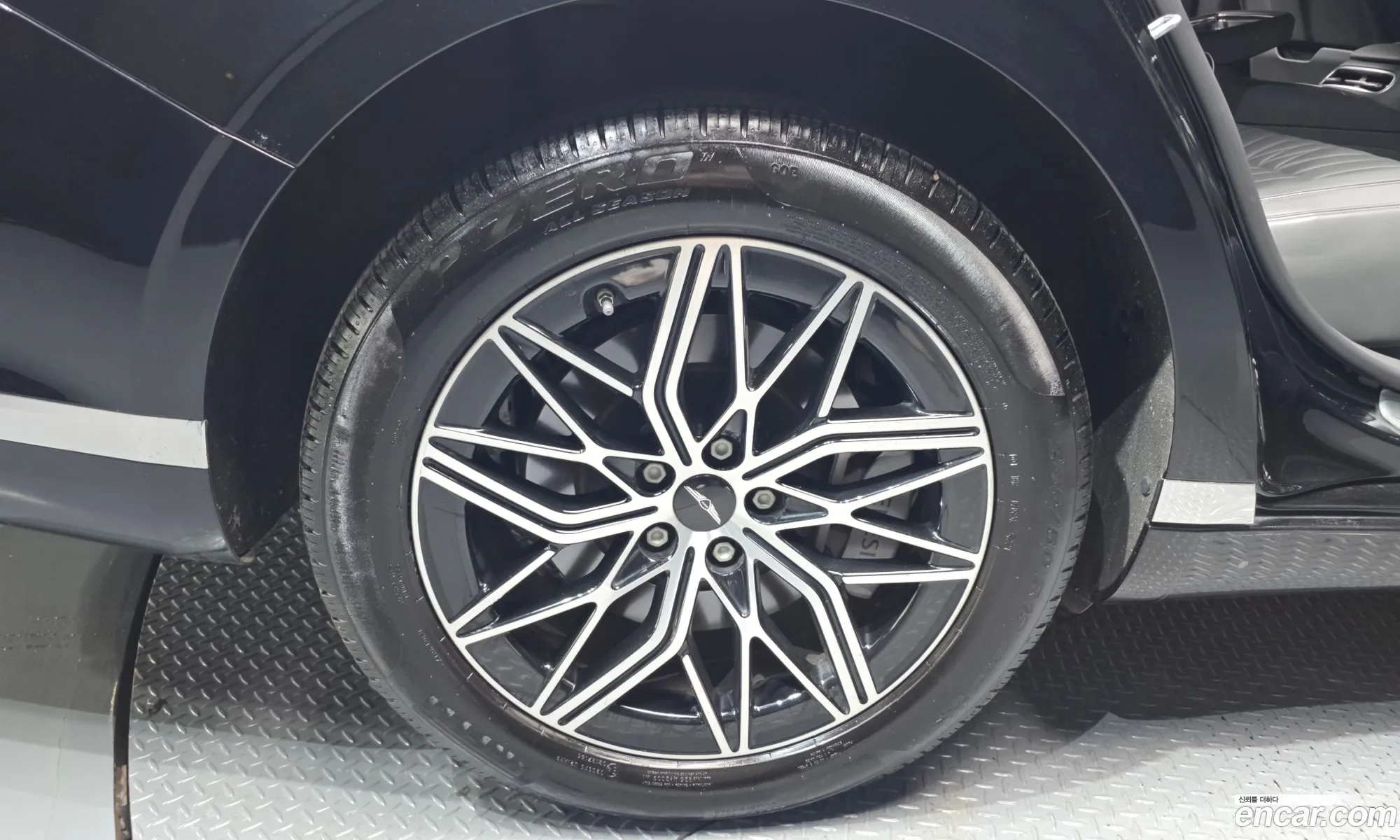 Genesis G90 2022 — 11