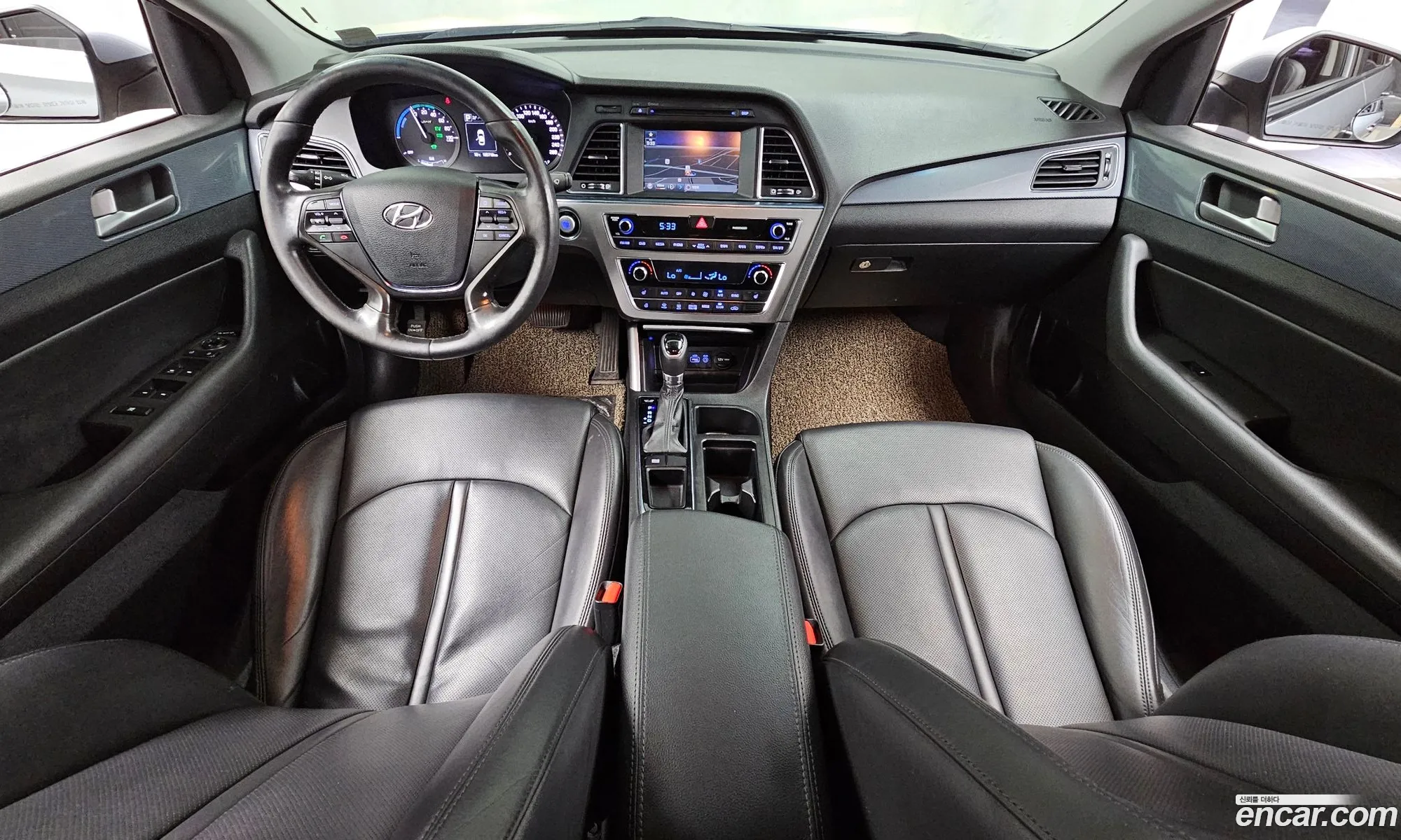 Hyundai LF Sonata Hybrid