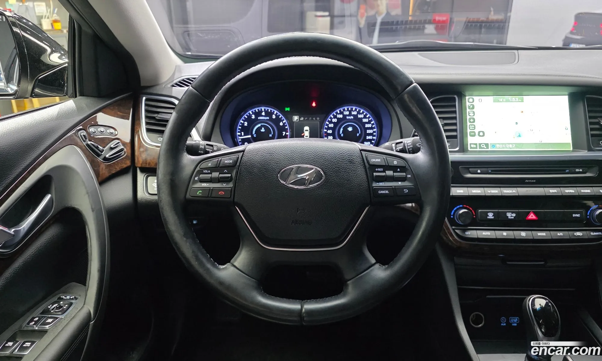 Hyundai Aslan 2015 — 9
