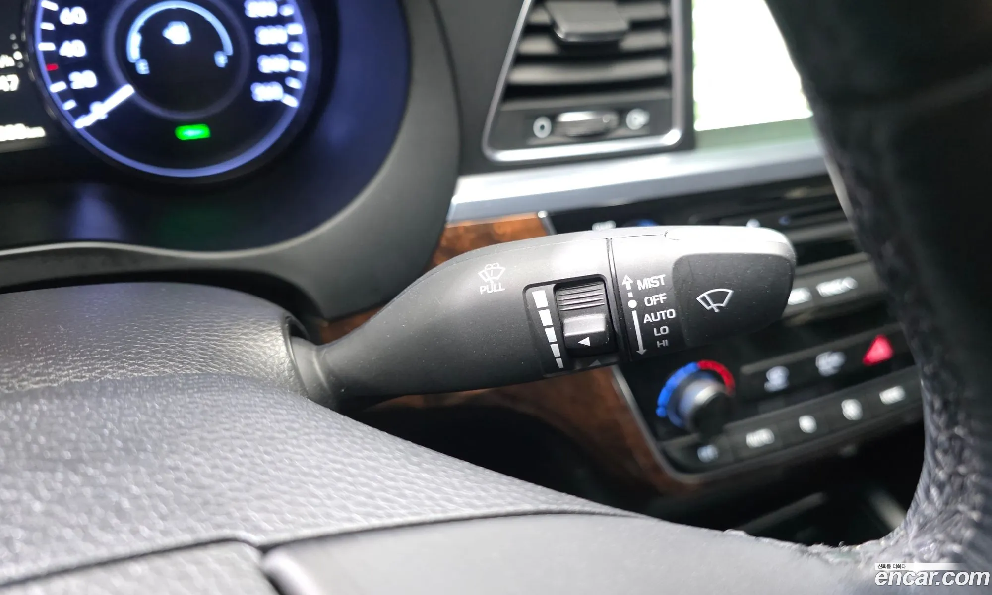 Hyundai Aslan 2015 — 7