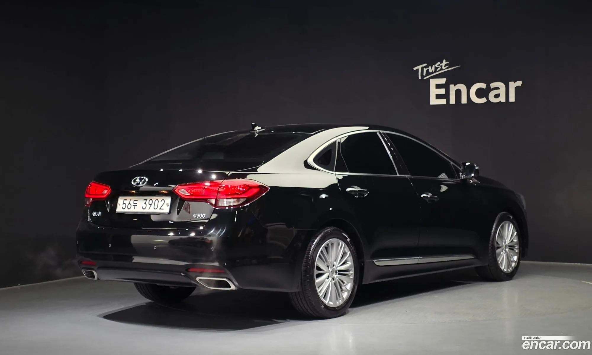 Hyundai Aslan 2015 — 33