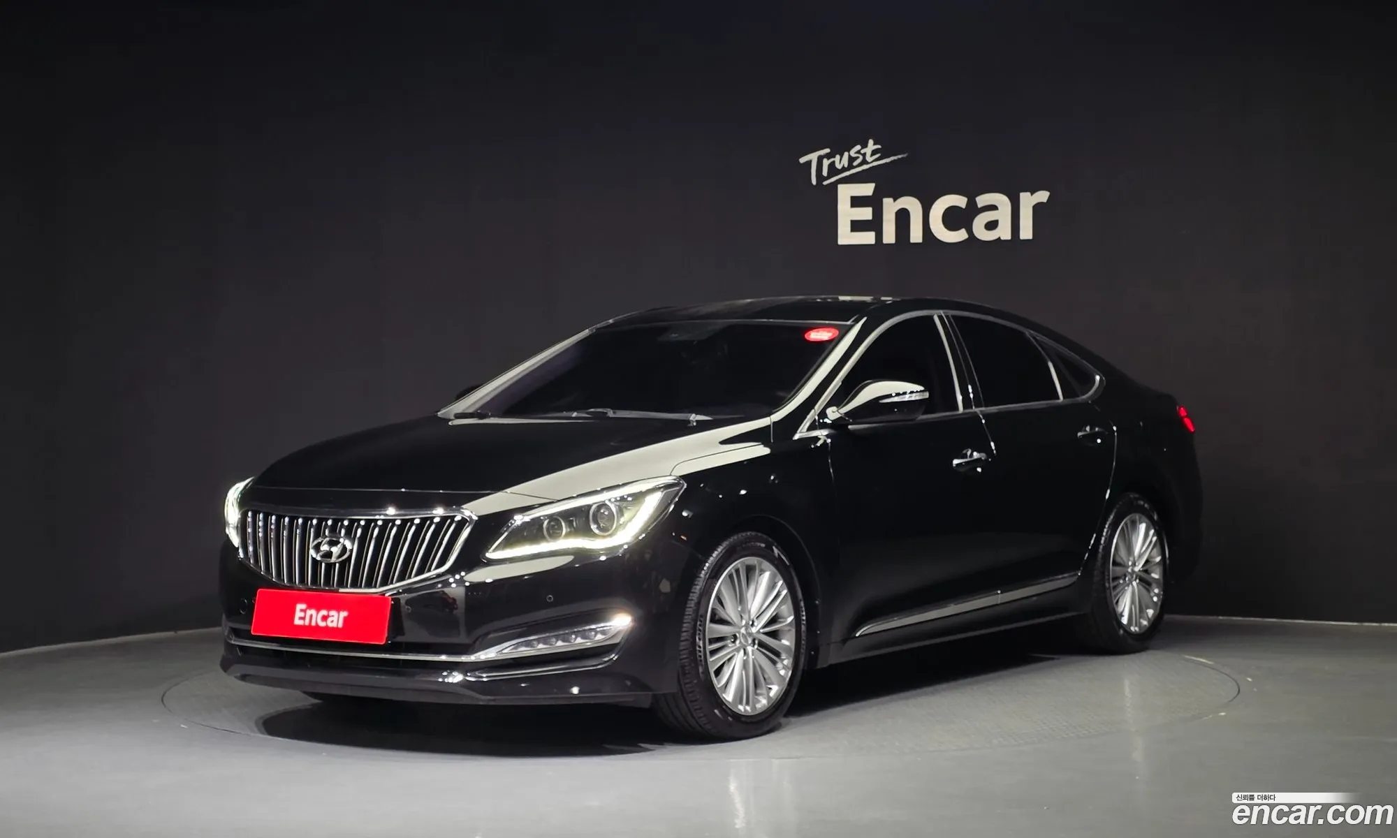 Hyundai Aslan 2015 — 28