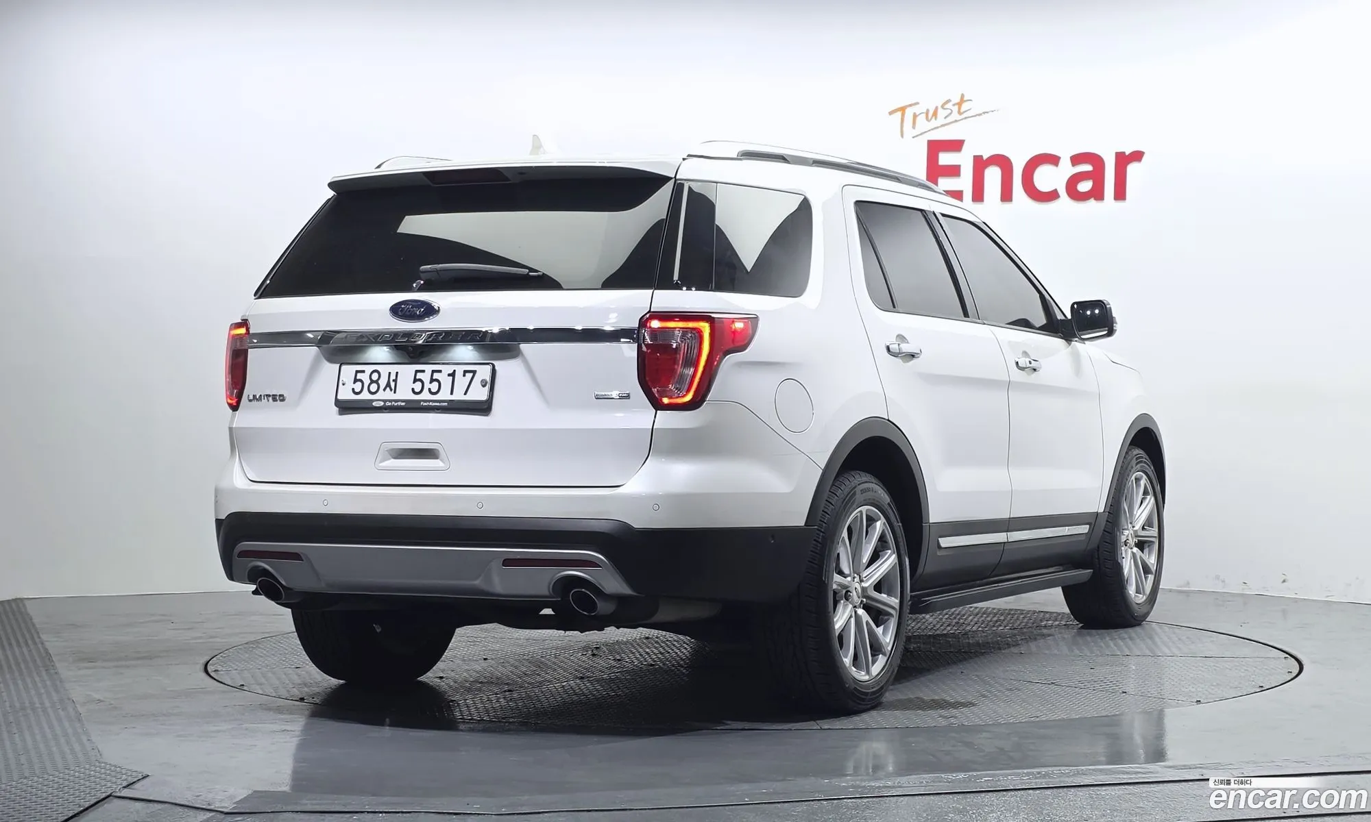 Ford Explorer 2017 1FM5K8FH1HGB24823 — 6