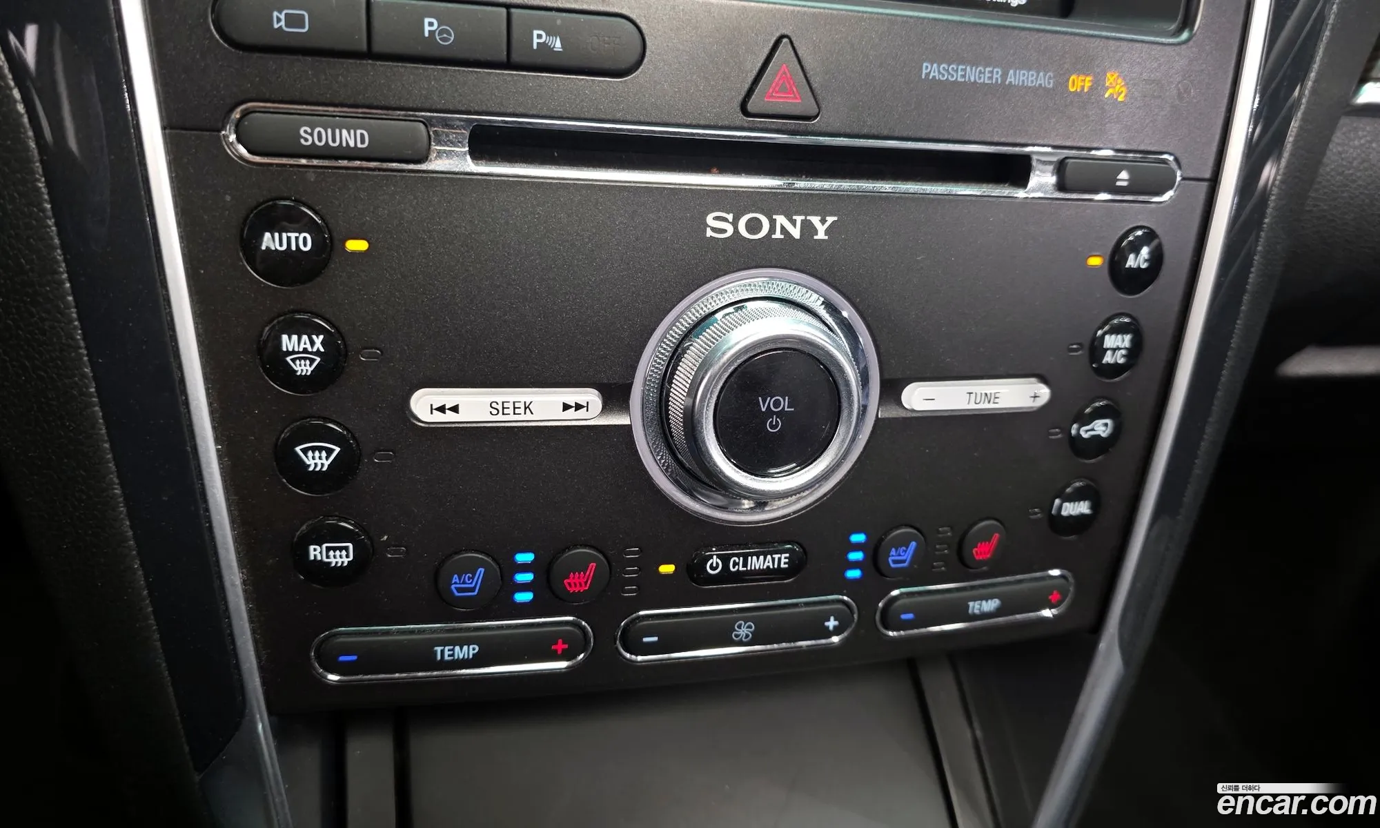 Ford Explorer 2017 1FM5K8FH1HGB24823 — 5