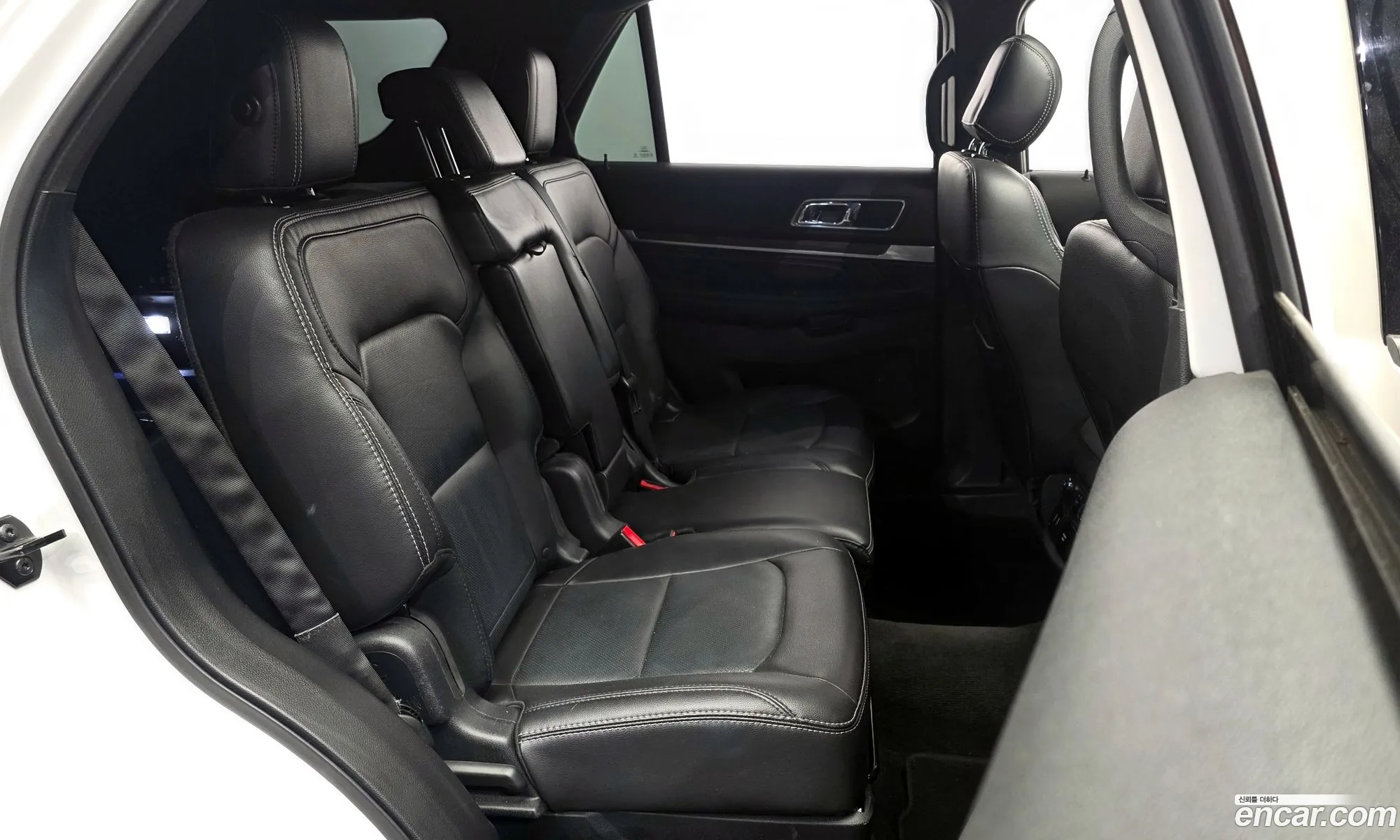 Ford Explorer 2017 1FM5K8FH1HGB24823 — 9