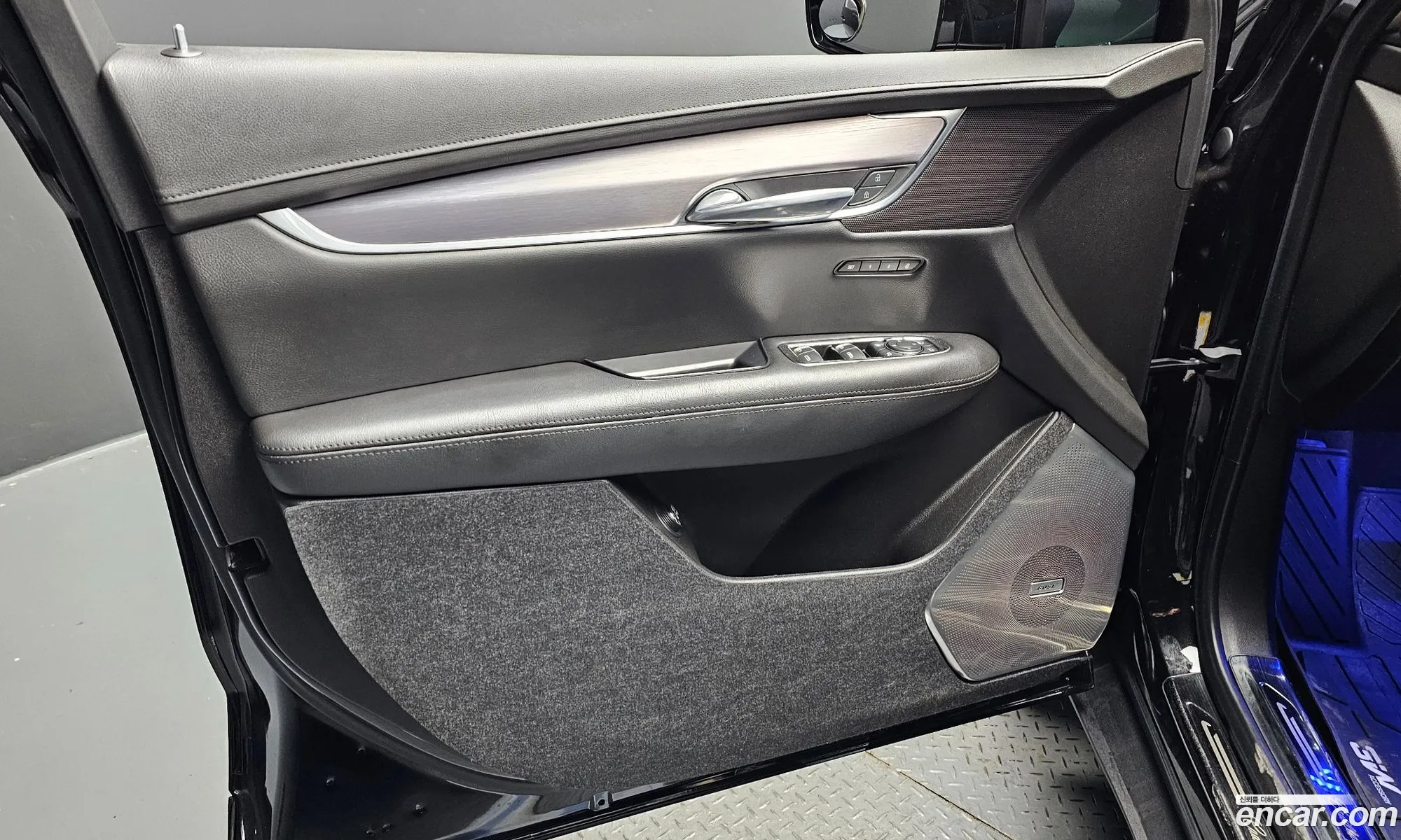Cadillac XT5 2019 — 28